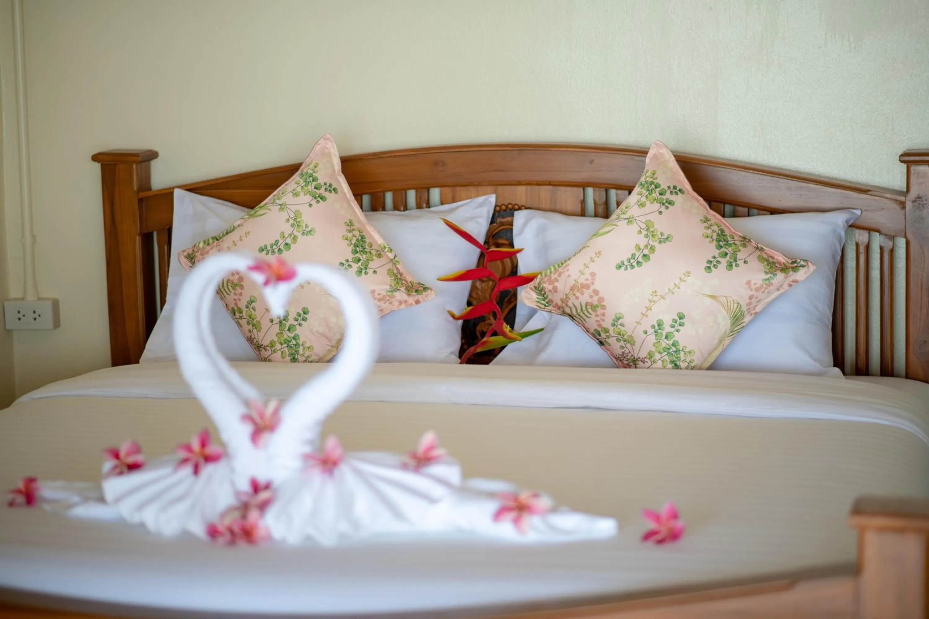 Bed in Thong Nai Pan Beach Residence