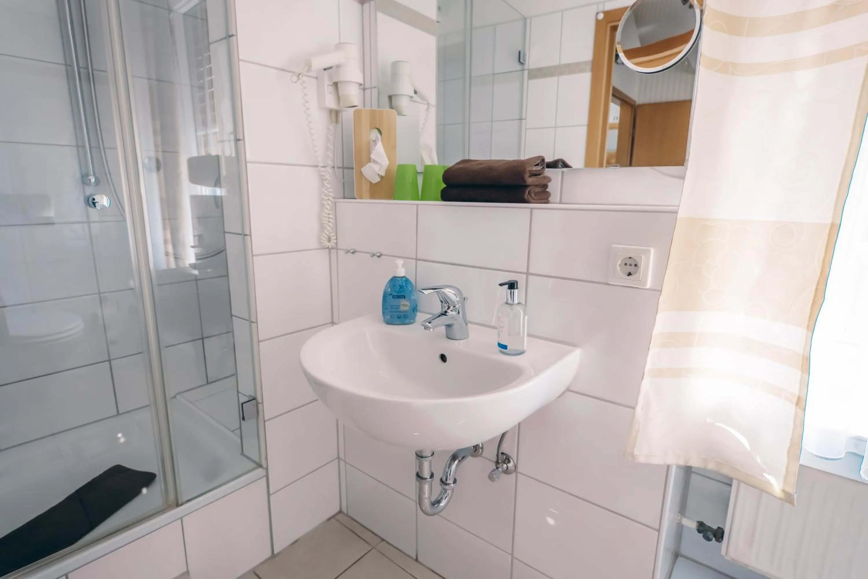 Shower in Hotel Restaurant Benger