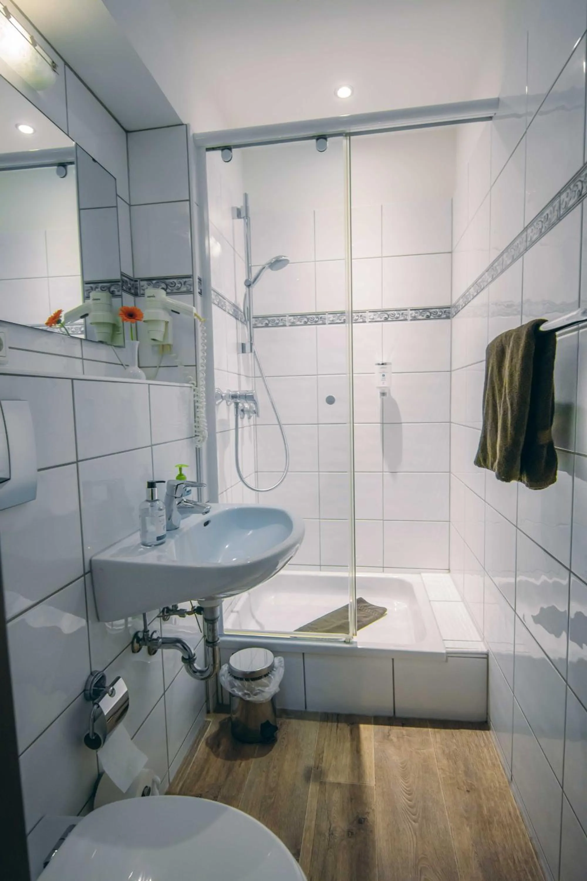 Shower in Hotel Restaurant Benger