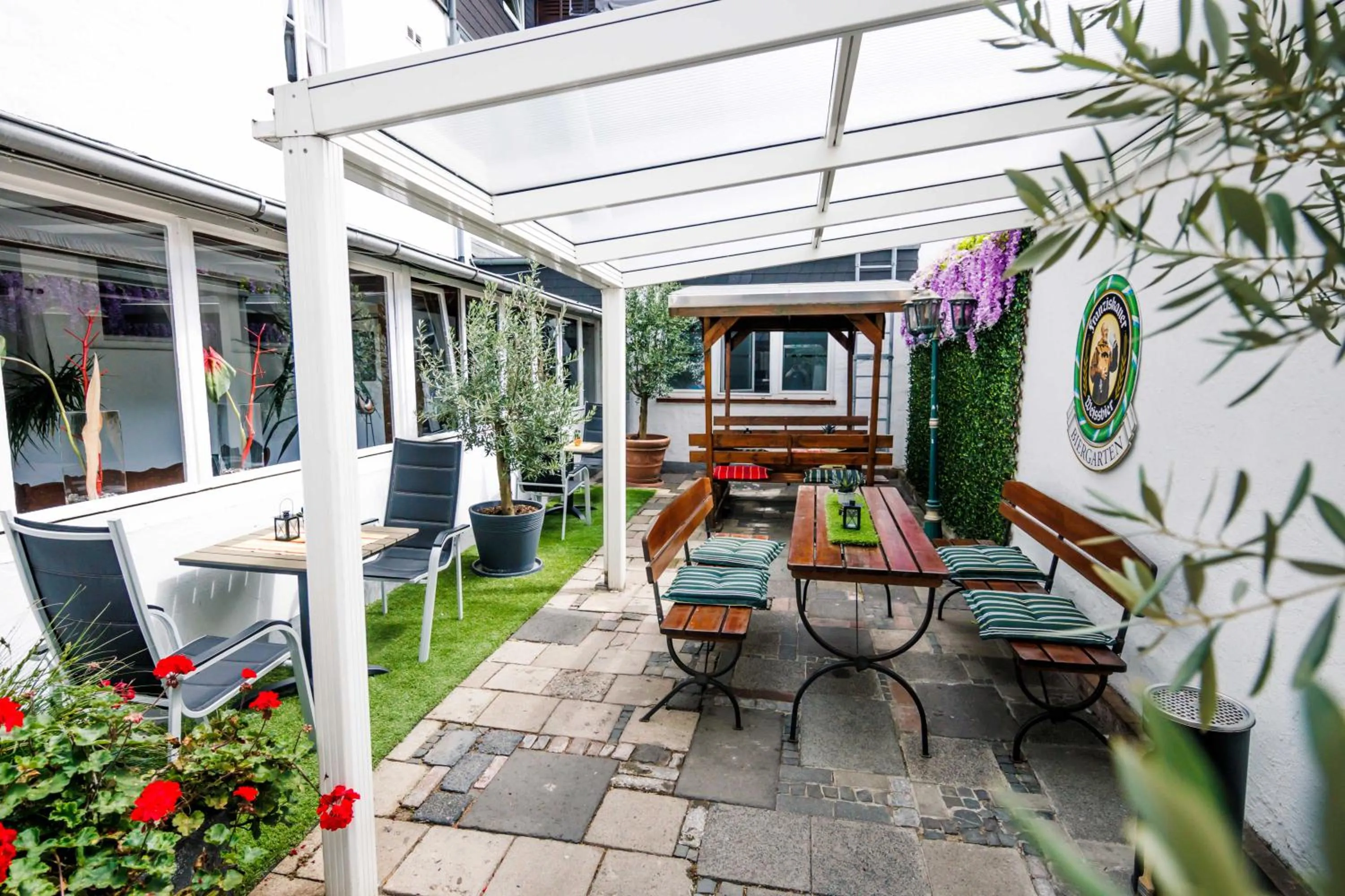 Patio in Hotel Restaurant Benger