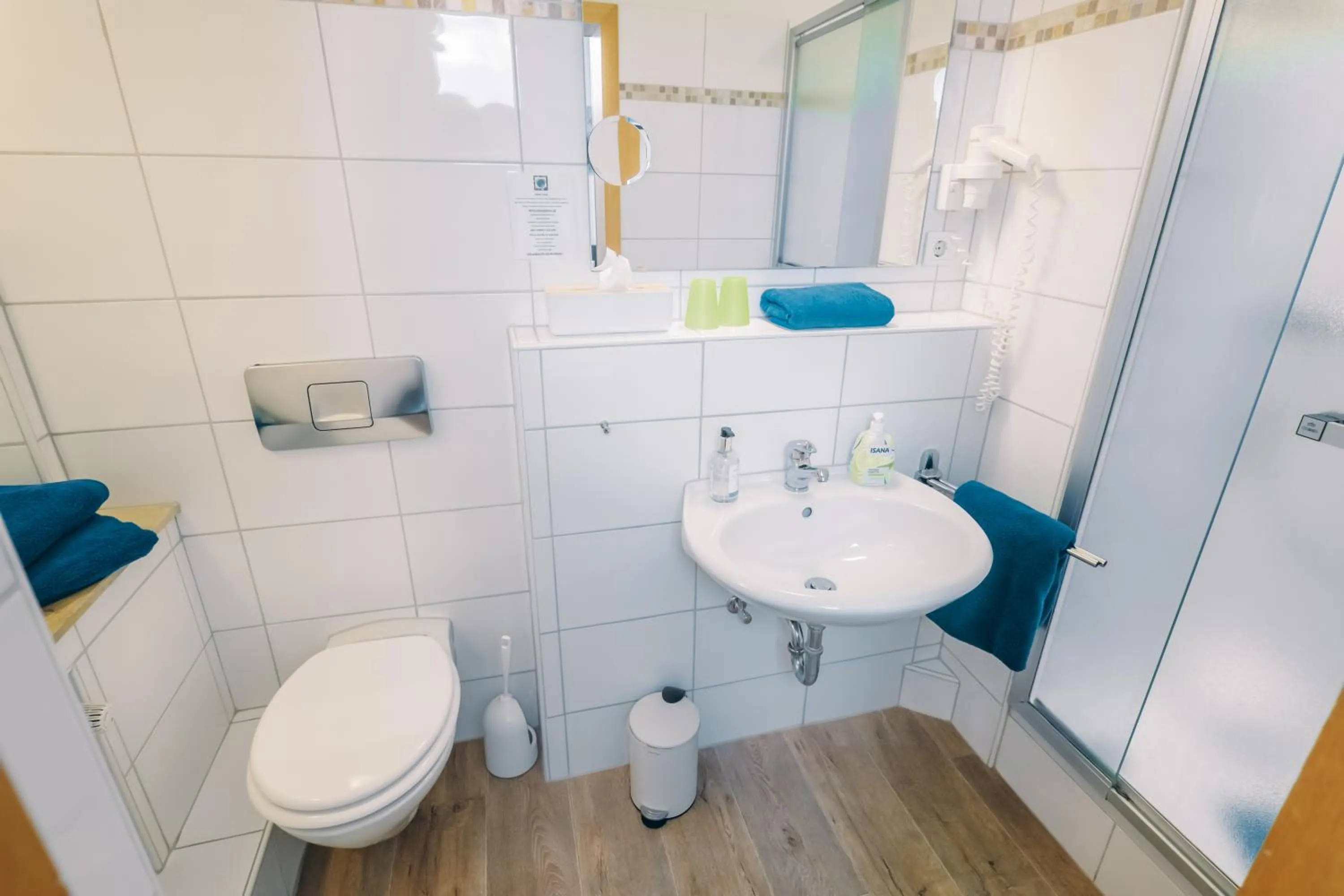 Shower in Hotel Restaurant Benger