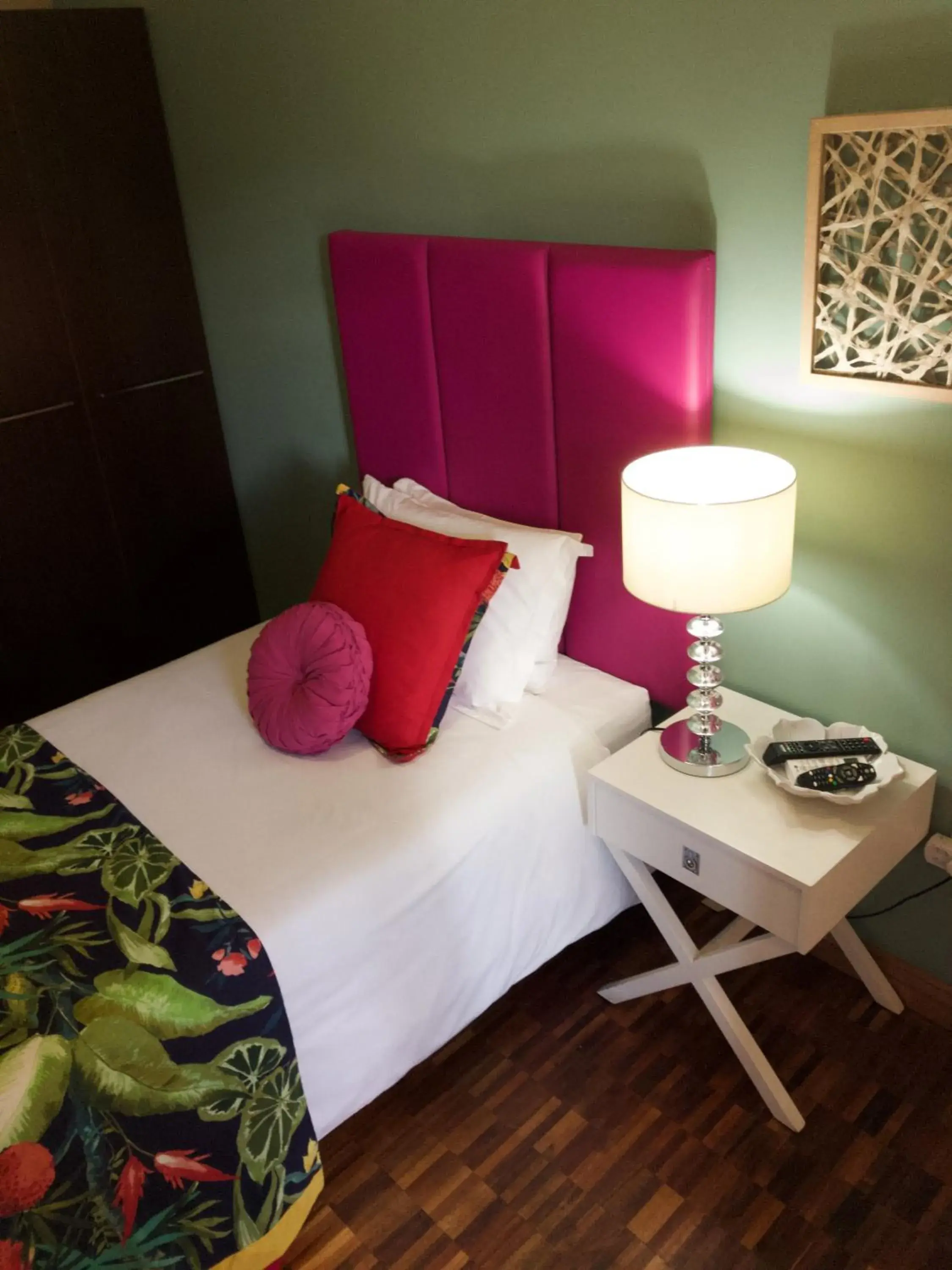 Single Room - single occupancy in The Hedge Guesthouse Single Room - single occupancy in The Hedge Guesthouse