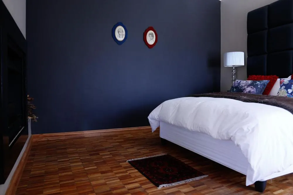 Bedroom, Bed in The Hedge Guesthouse