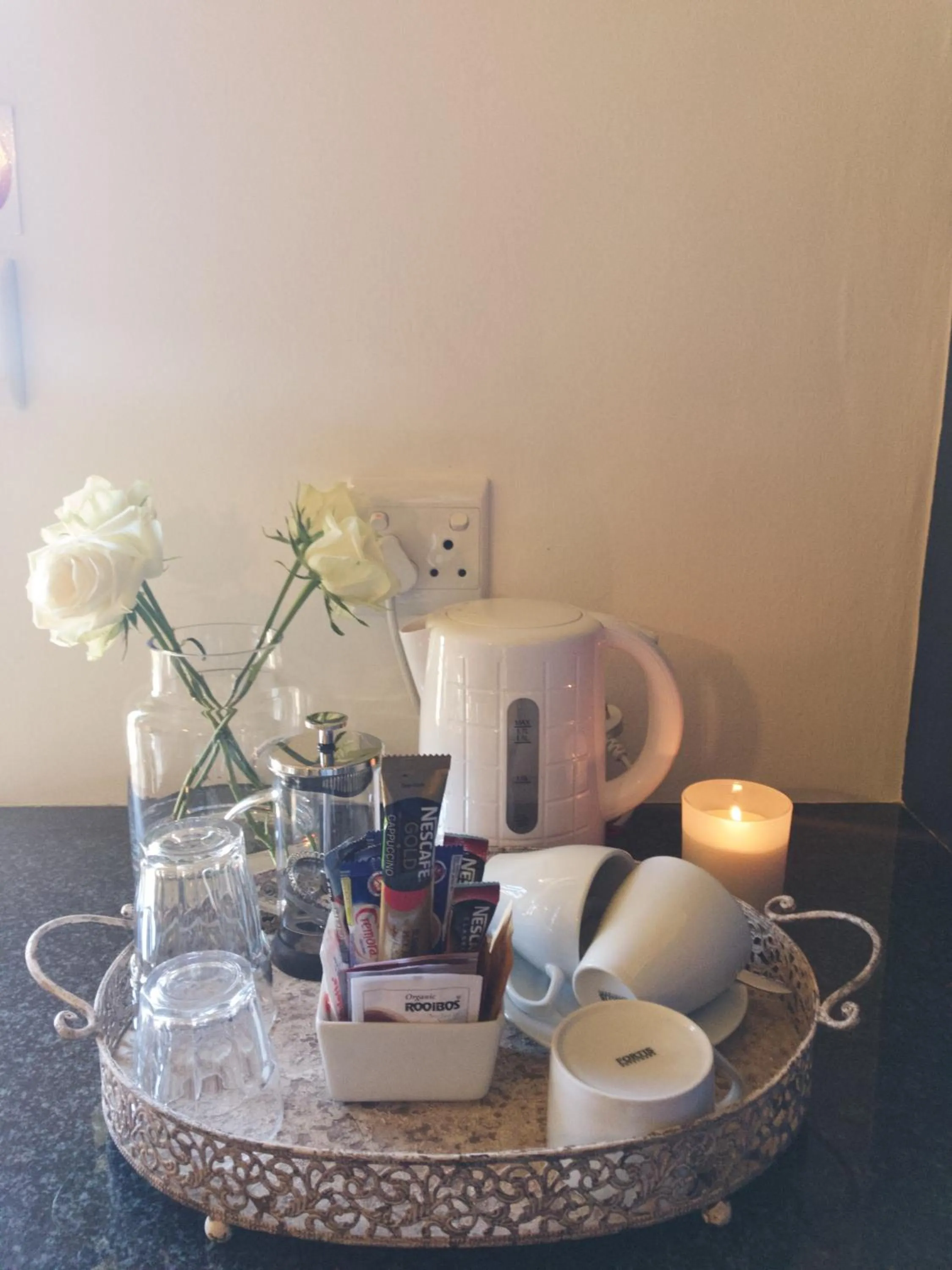 Coffee/tea facilities in The Hedge Guesthouse