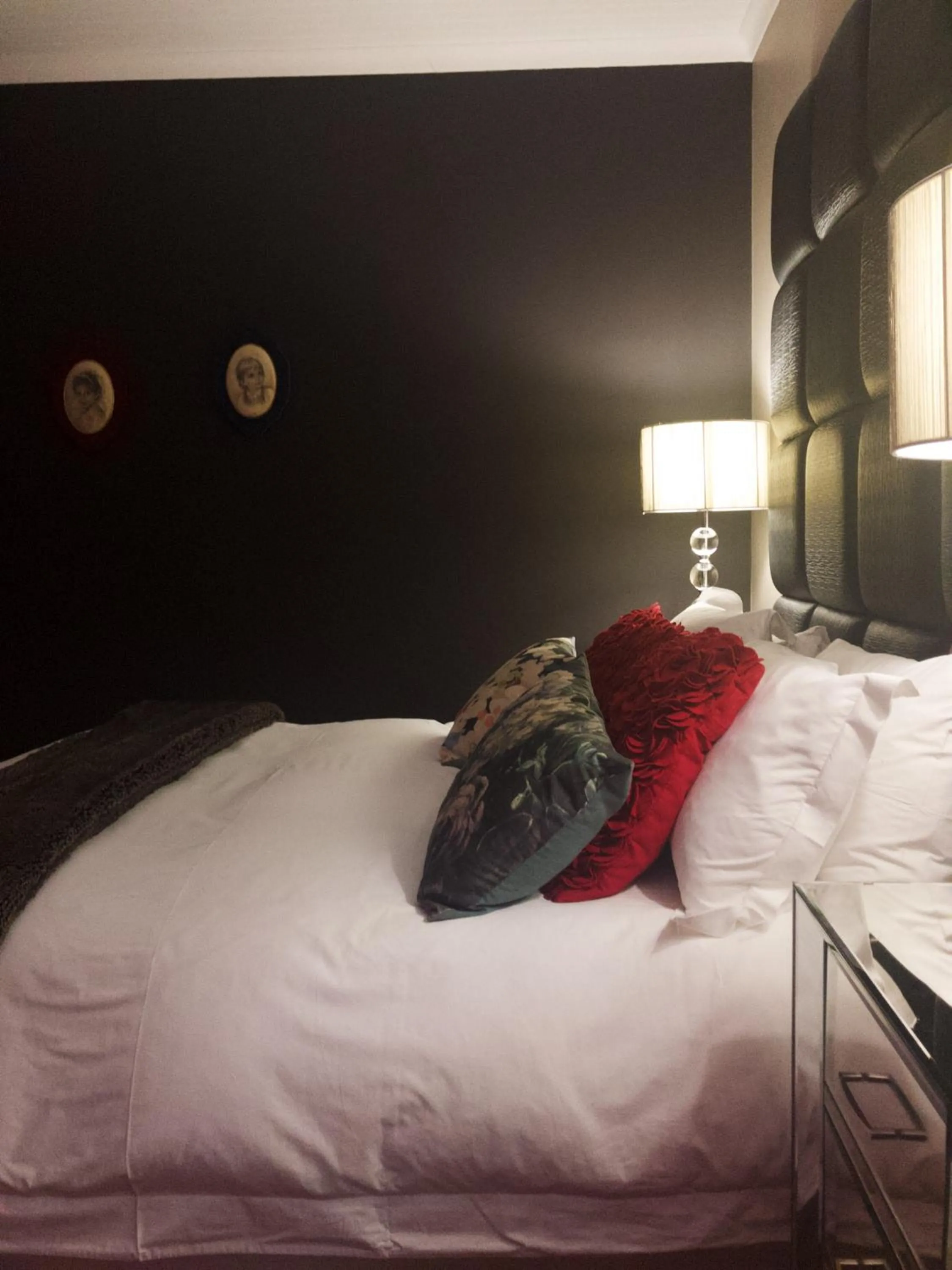 Bedroom, Bed in The Hedge Guesthouse