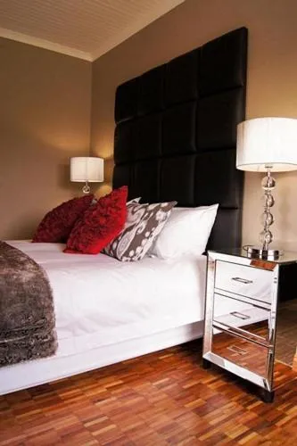 Bedroom, Bed in The Hedge Guesthouse