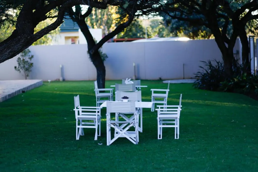 Garden in The Hedge Guesthouse