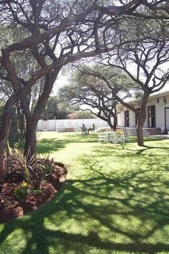 Garden in The Hedge Guesthouse