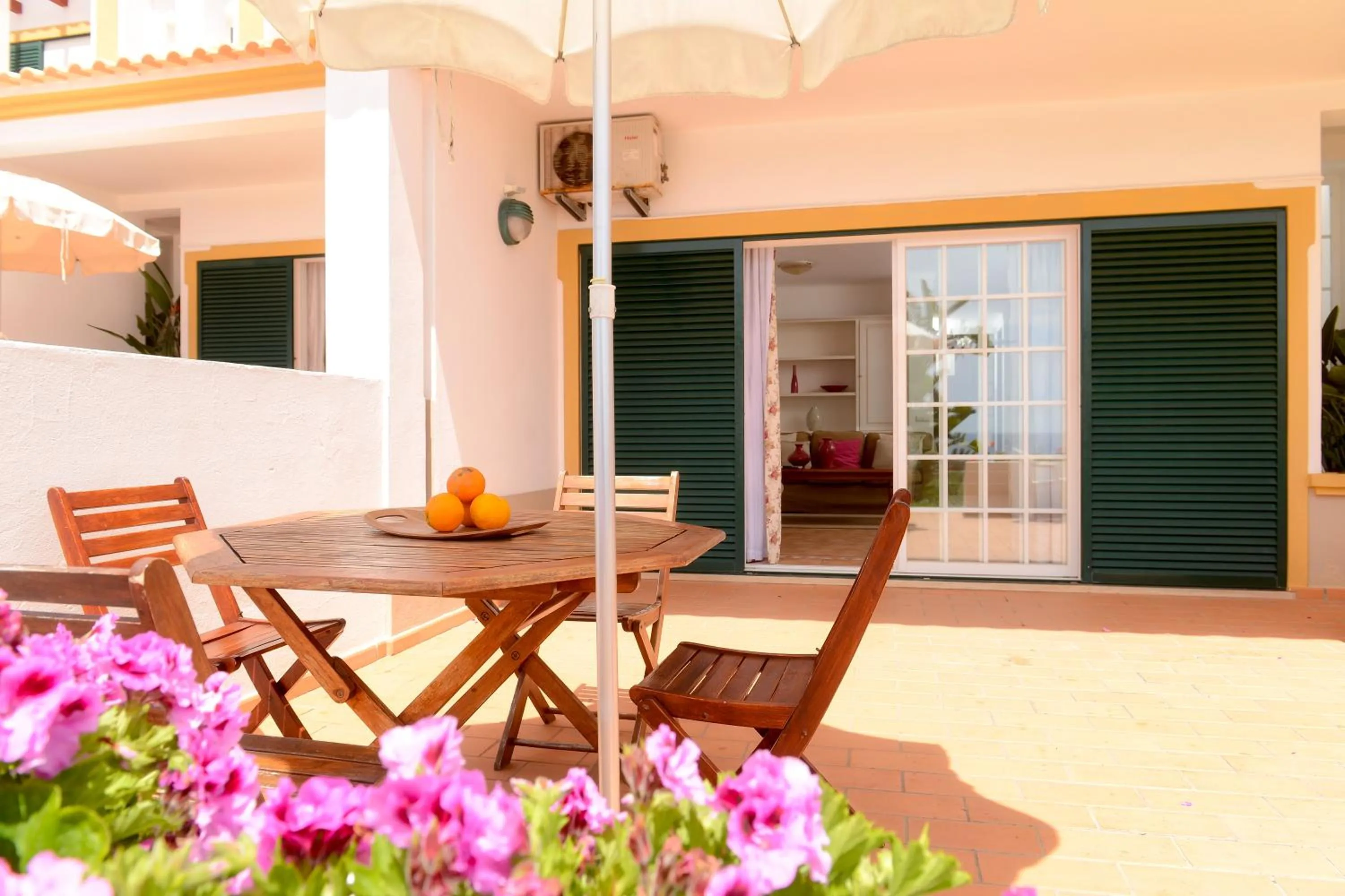 Balcony/Terrace in Moradias Villas Rufino
