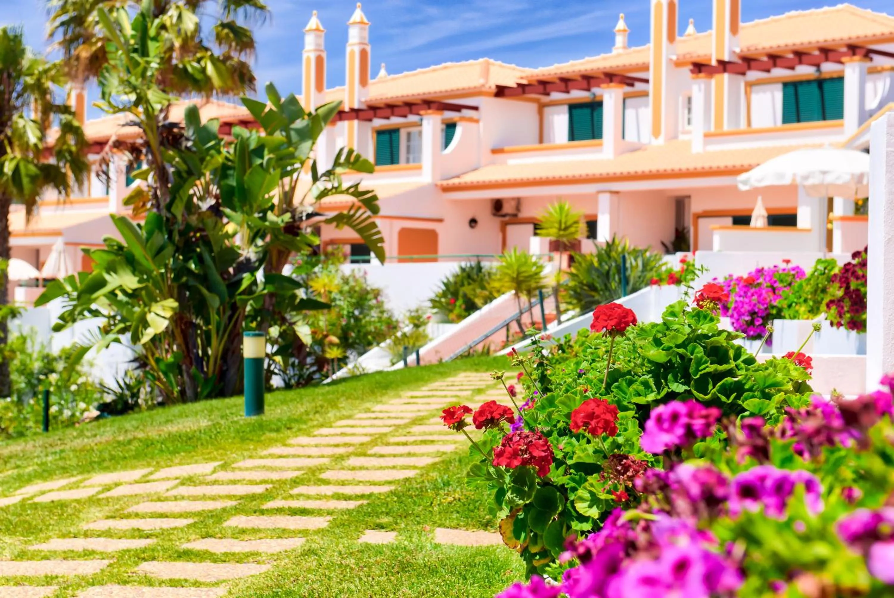 Property building in Moradias Villas Rufino