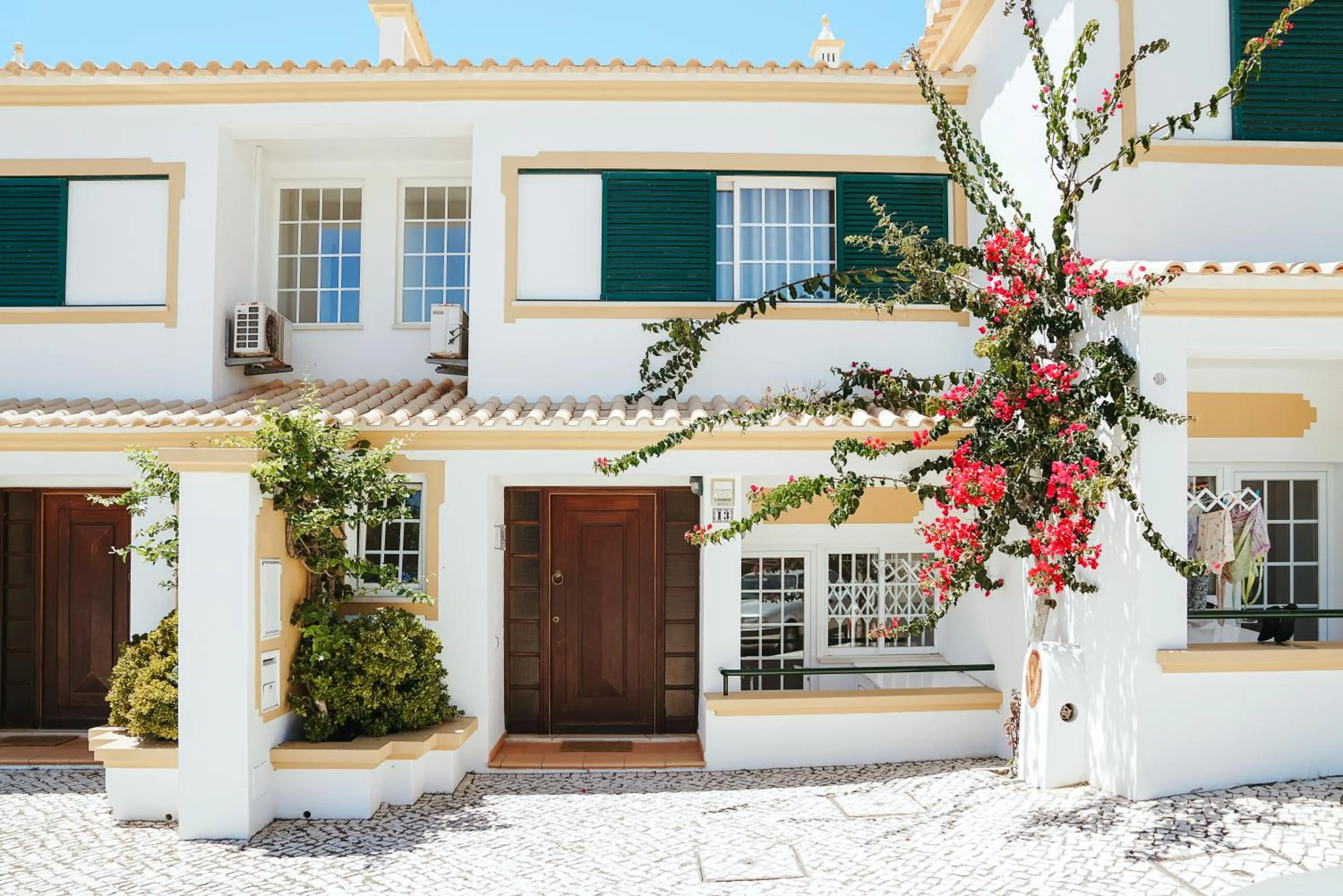 Property building in Moradias Villas Rufino