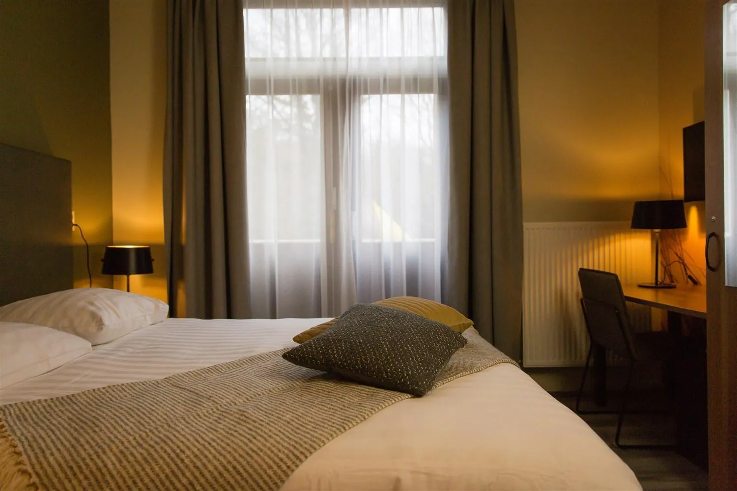 Other, Bed in Bed & Breakfast Van Marion