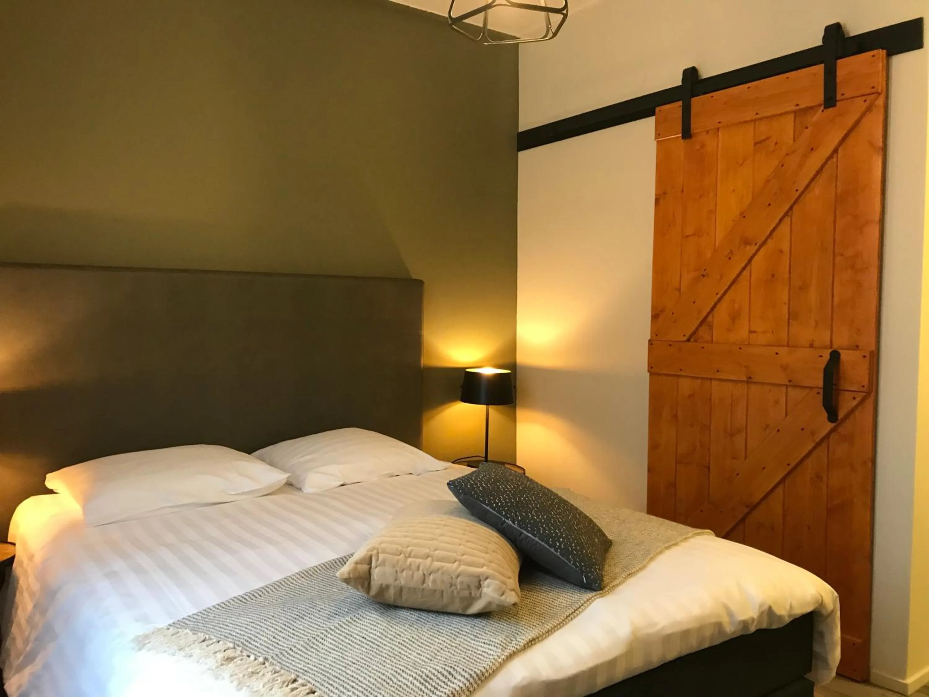 Bed in Bed & Breakfast Van Marion