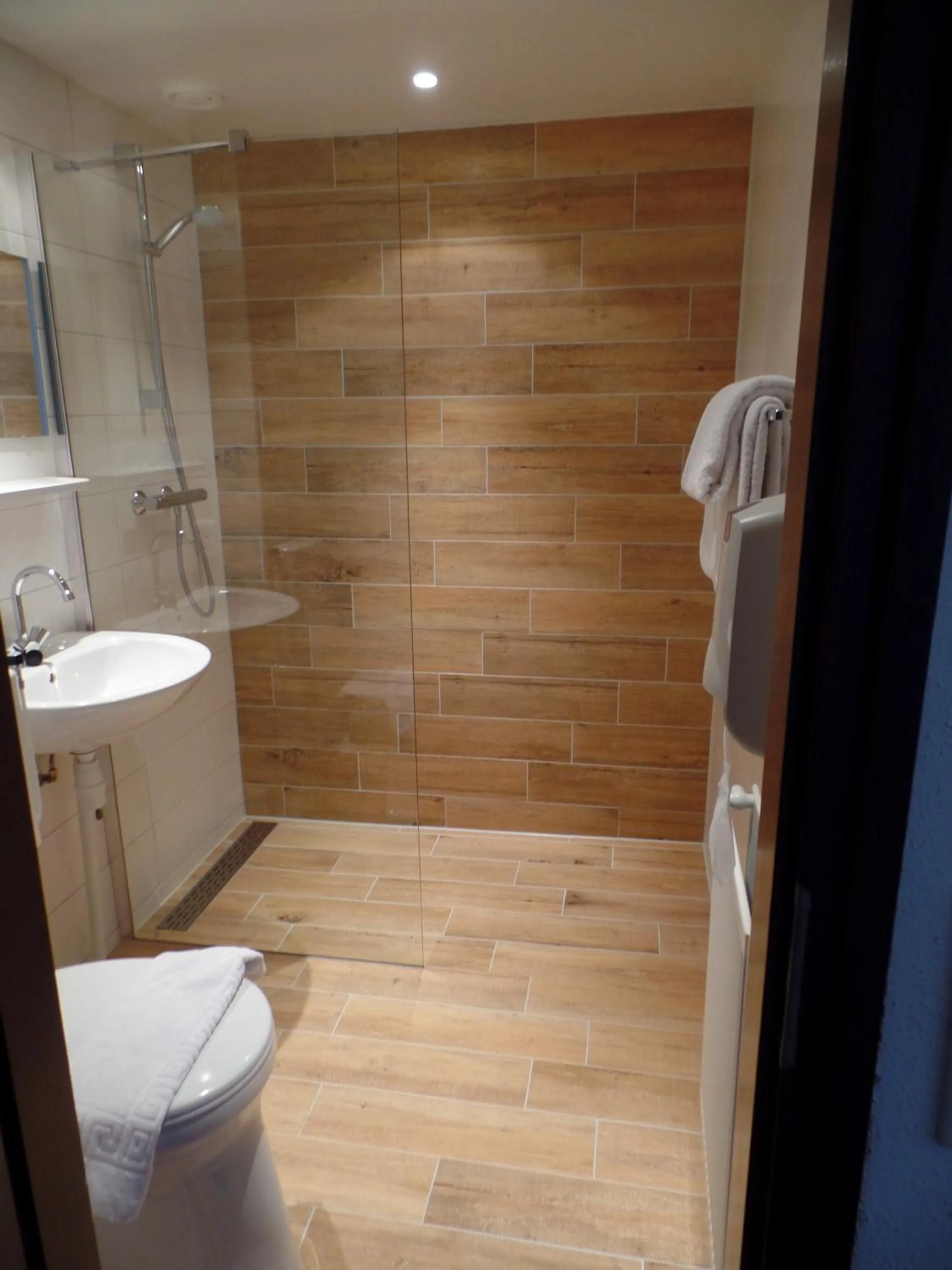 Shower in Bed & Breakfast Van Marion