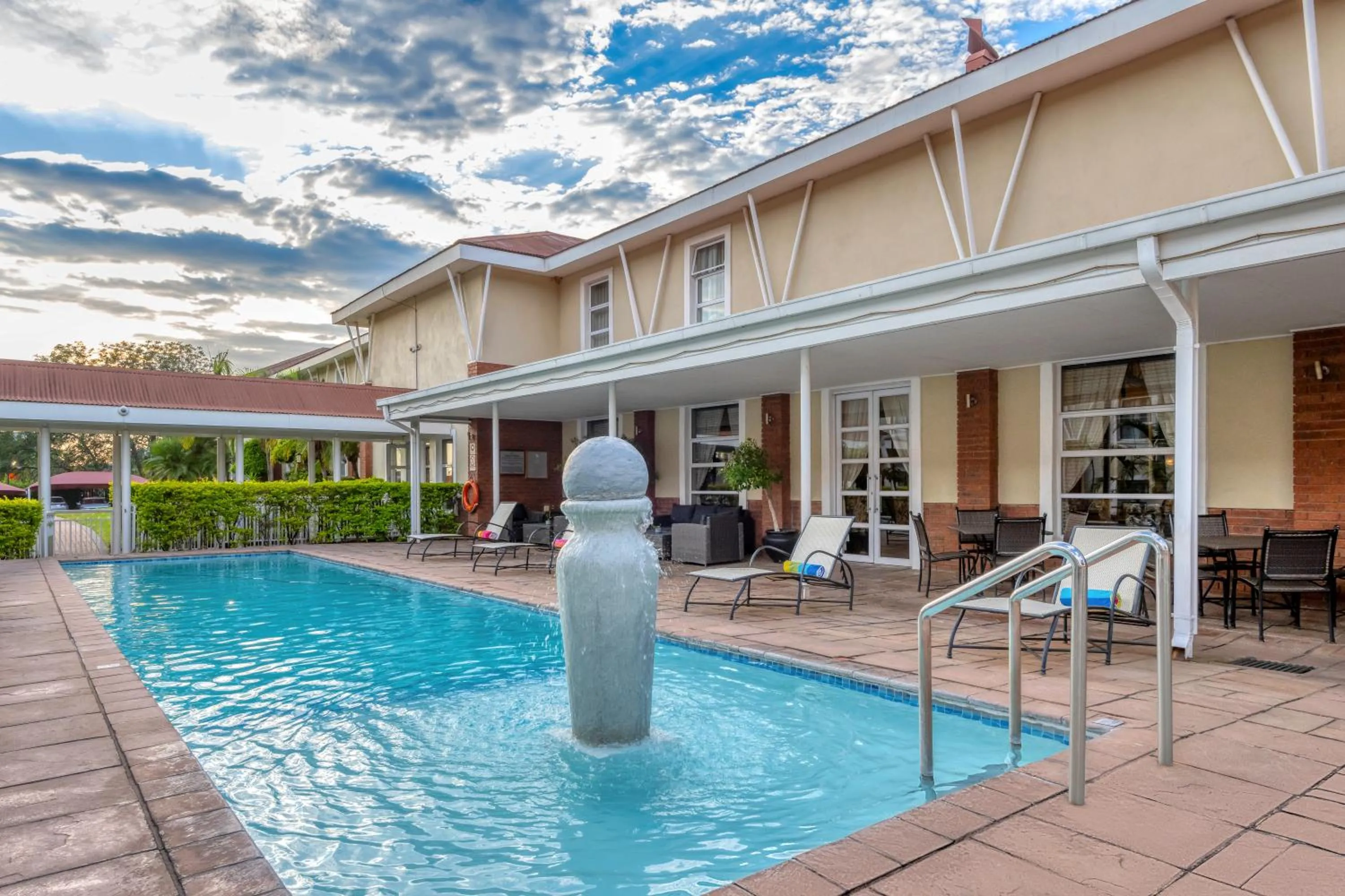 Swimming pool in Protea Hotel by Marriott Nelspruit