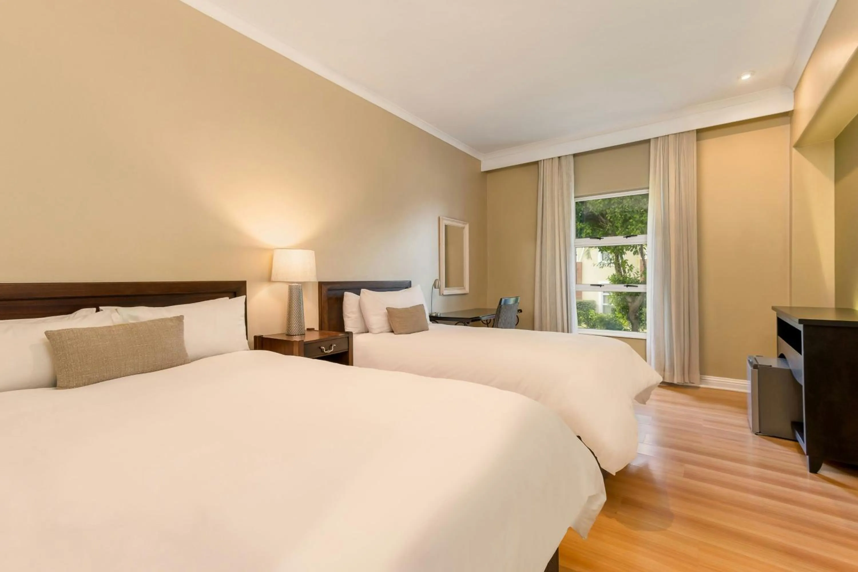 Photo of the whole room, Bed in Protea Hotel by Marriott Nelspruit