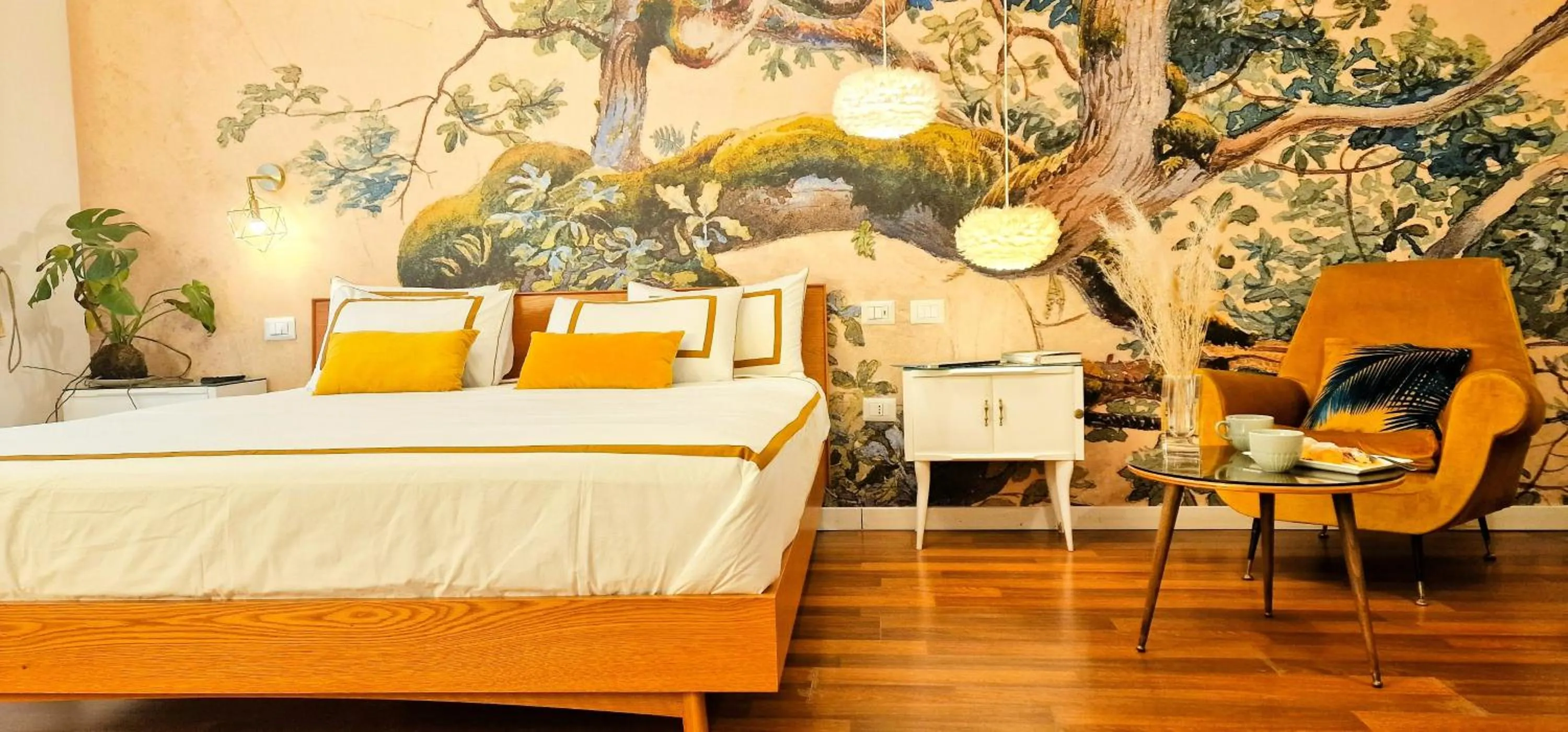 Bed in Napoli Tree - Lungomare