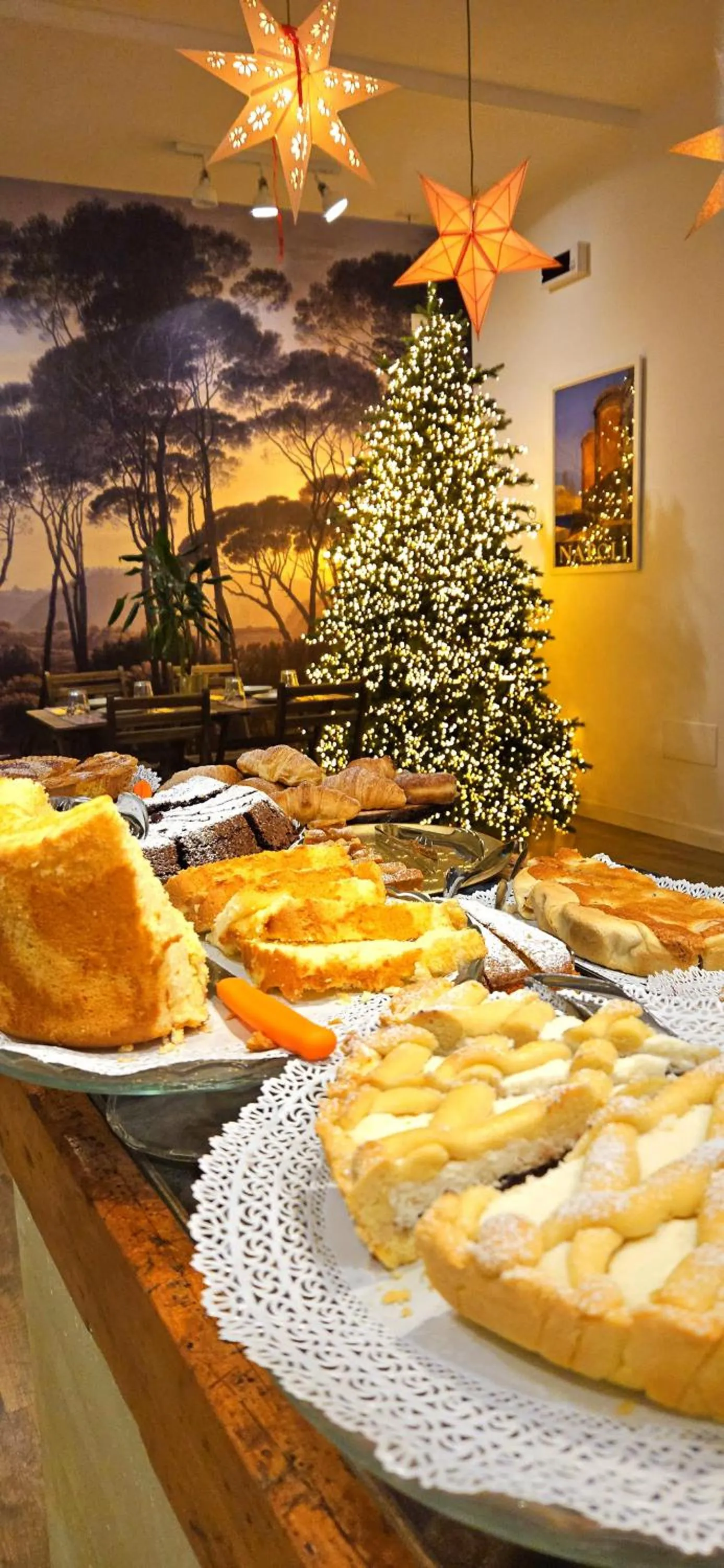 Breakfast in Napoli Tree - Lungomare