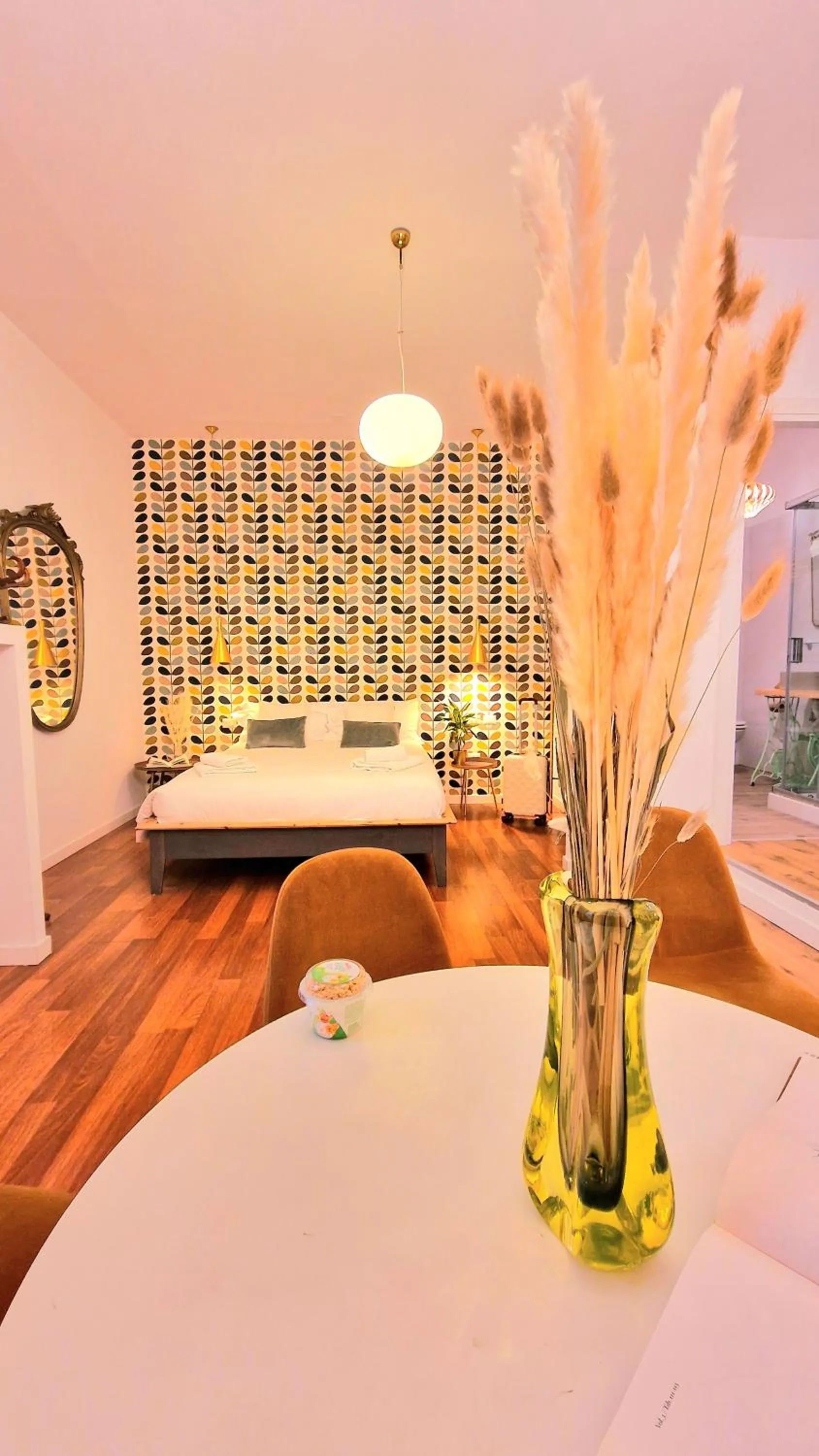 Photo of the whole room, Bed in Napoli Tree - Lungomare