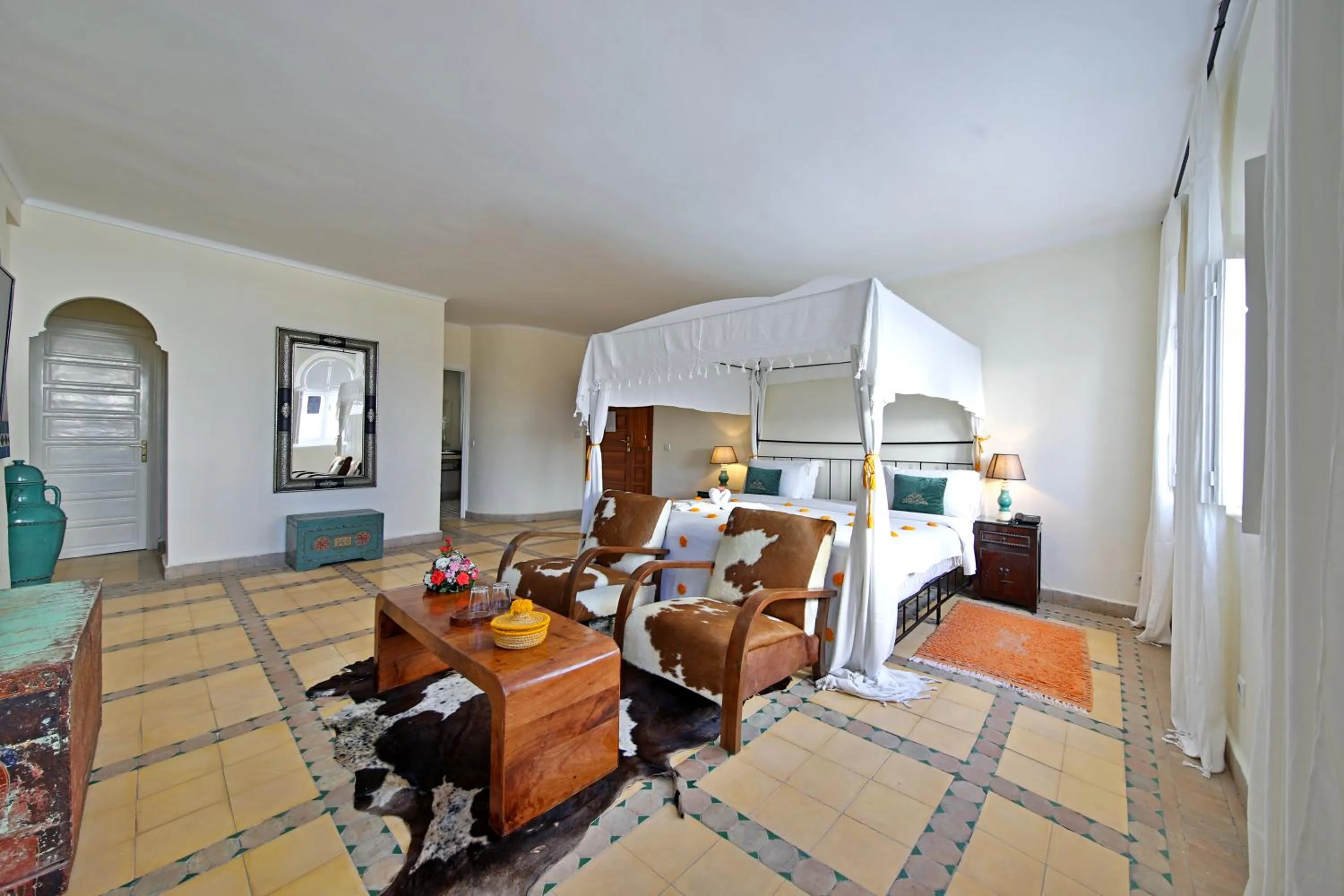 Bed in Riad Dar L'Oussia & SPA