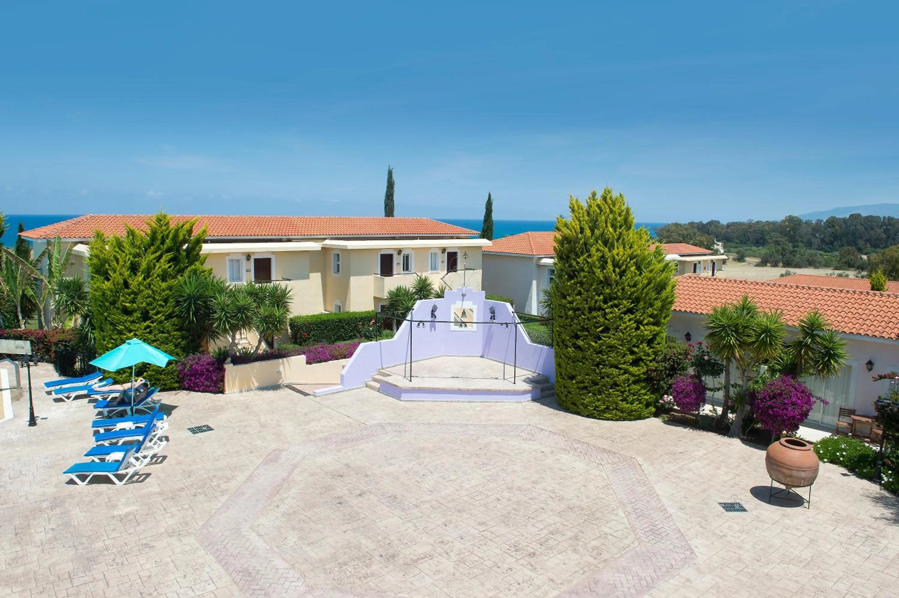 Property building in Akamanthea Holiday Village