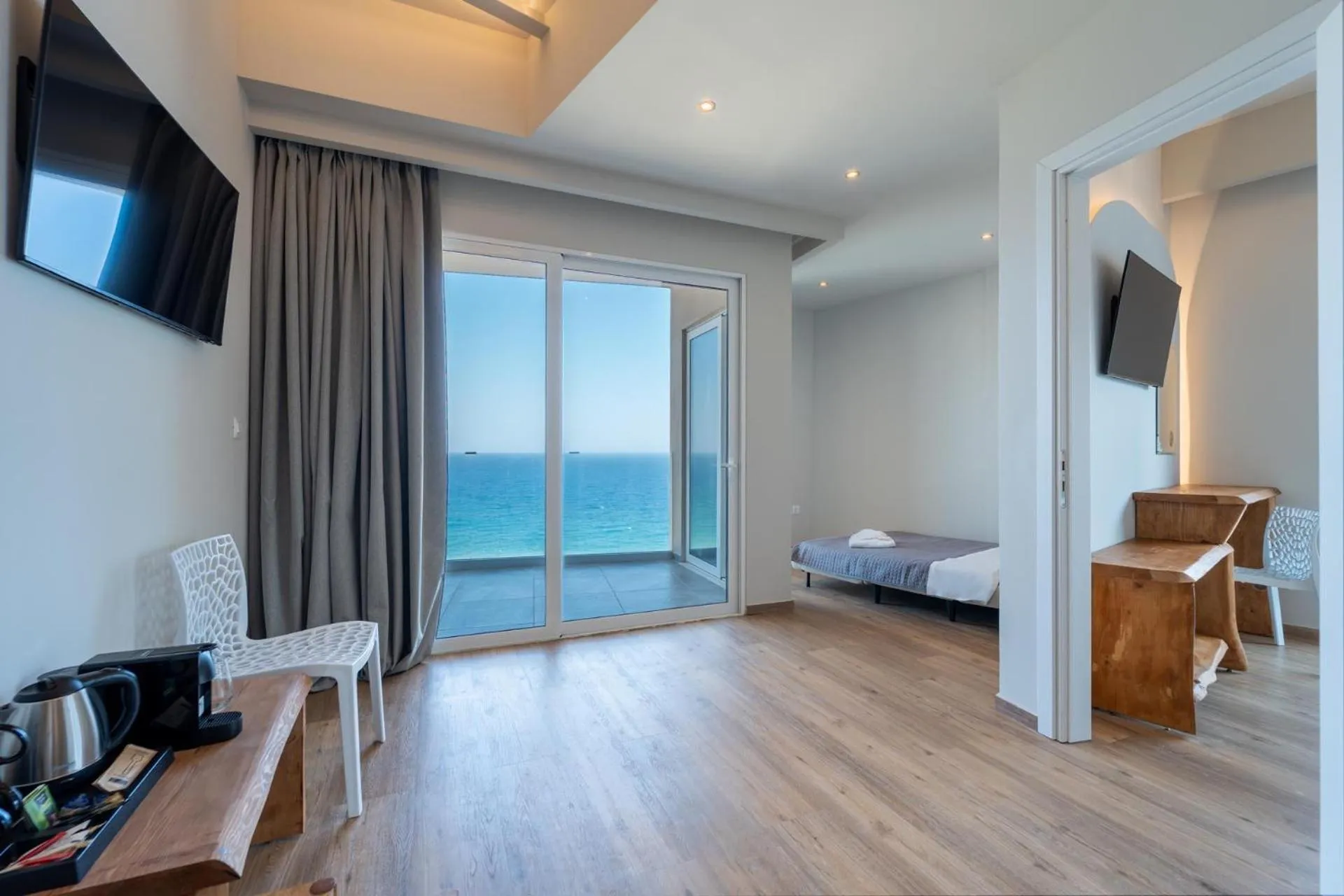 Sea view, Bed in Arte Hotel