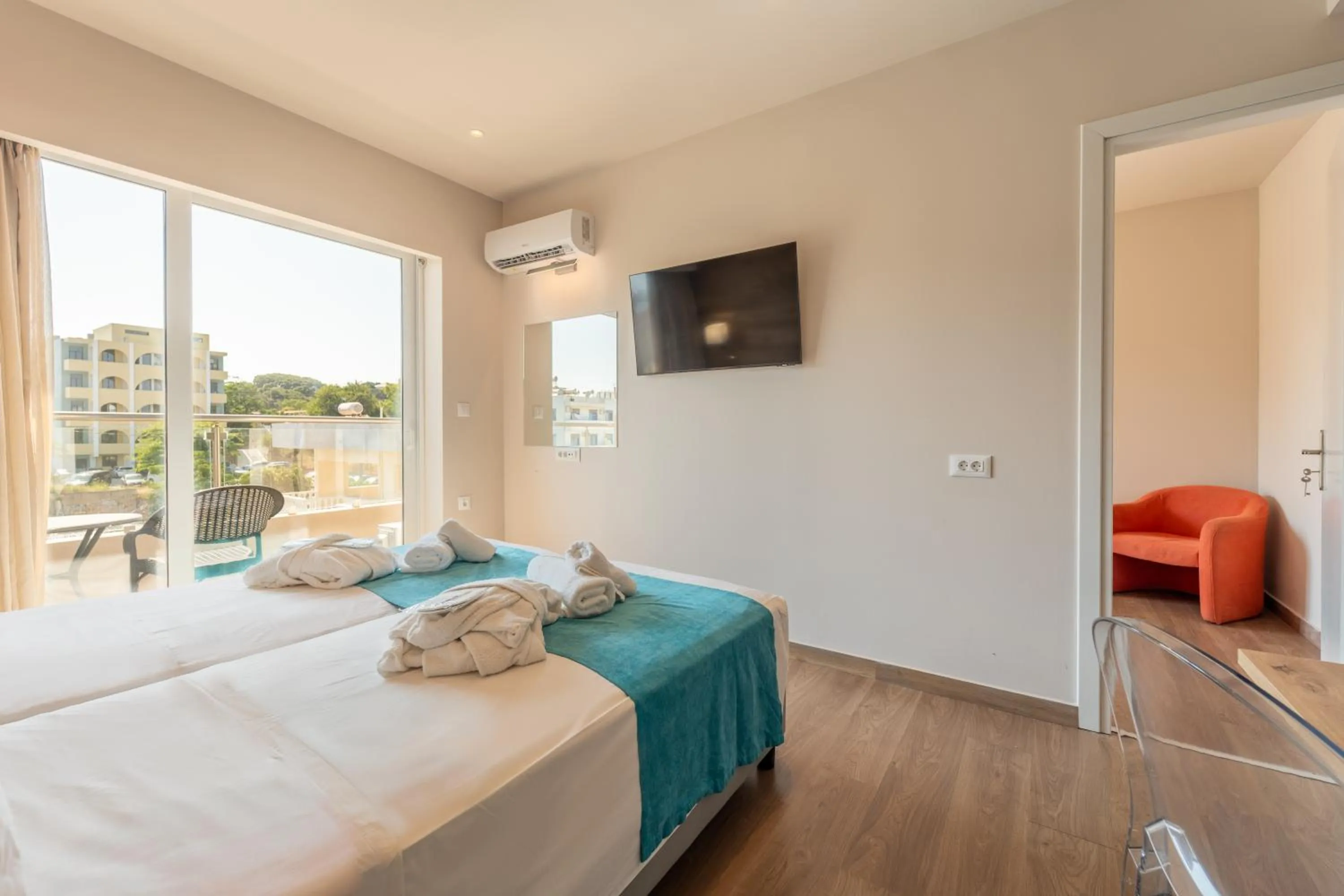 Living room, Bed in Arte Hotel