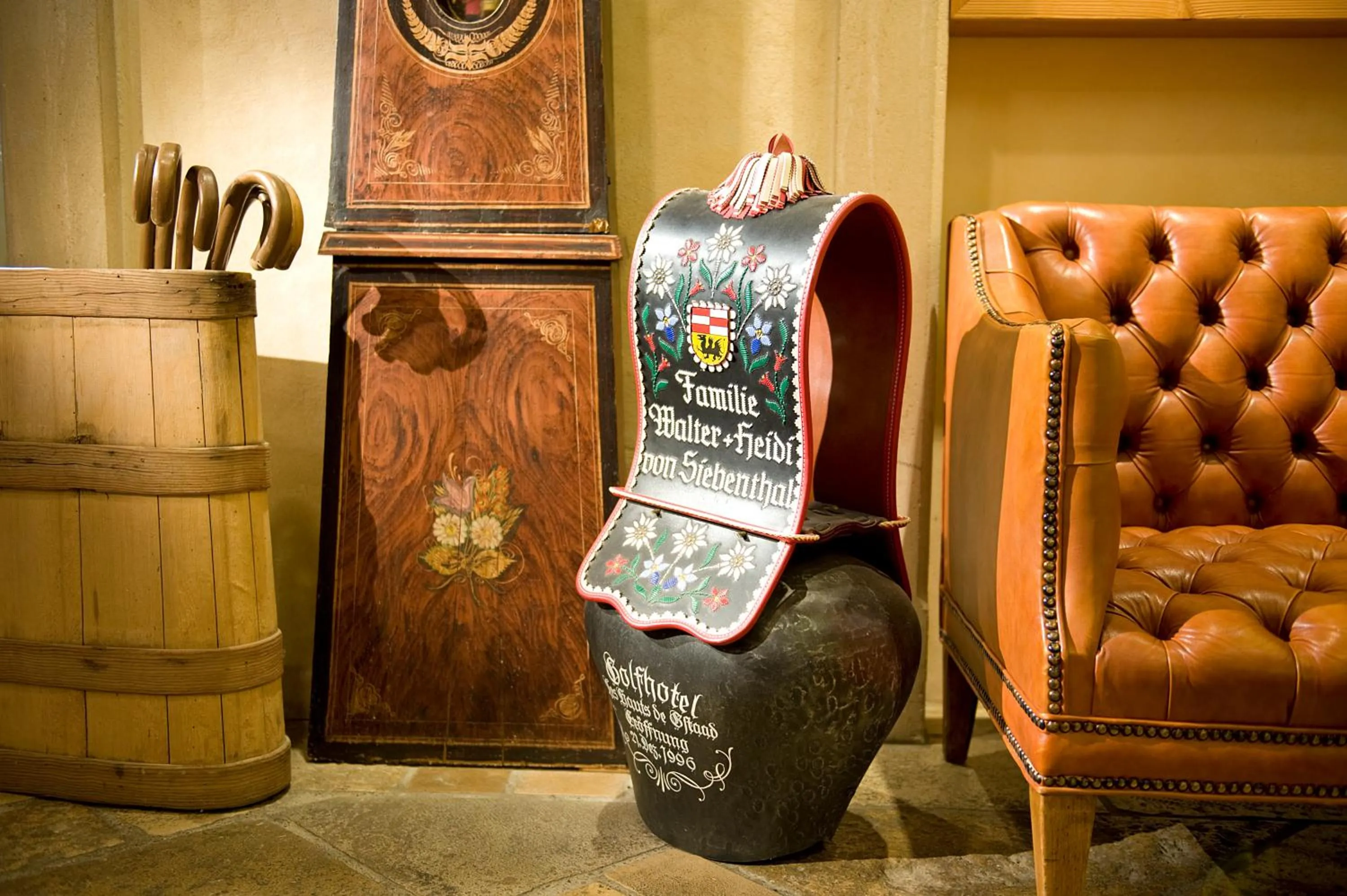 Lobby or reception in GOLFHOTEL Les Hauts de Gstaad & SPA