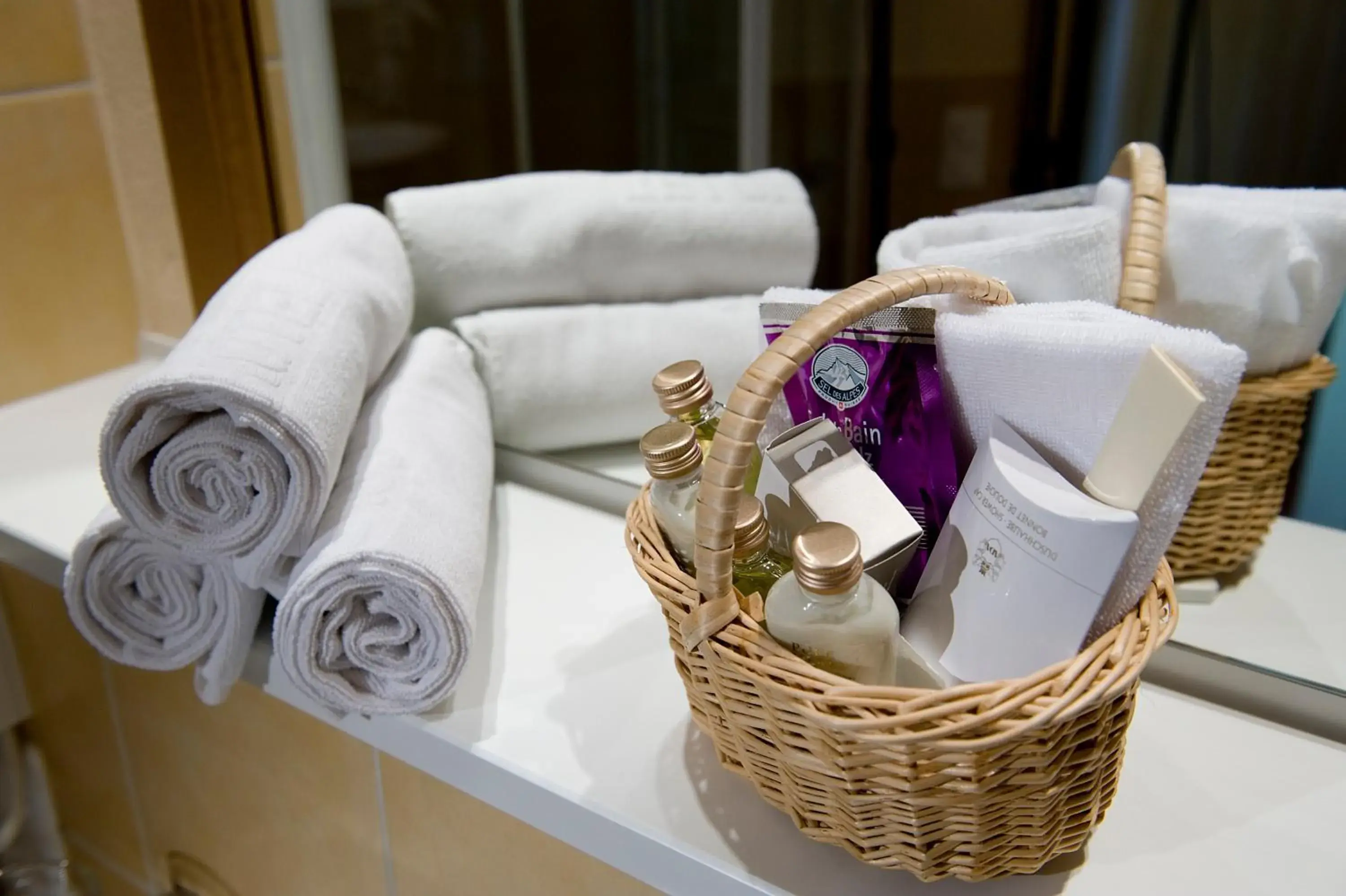 Double Room Chalet Golfino - single occupancy in GOLFHOTEL Les Hauts de Gstaad & SPA Double Room Chalet Golfino - single occupancy in GOLFHOTEL Les Hauts de Gstaad & SPA