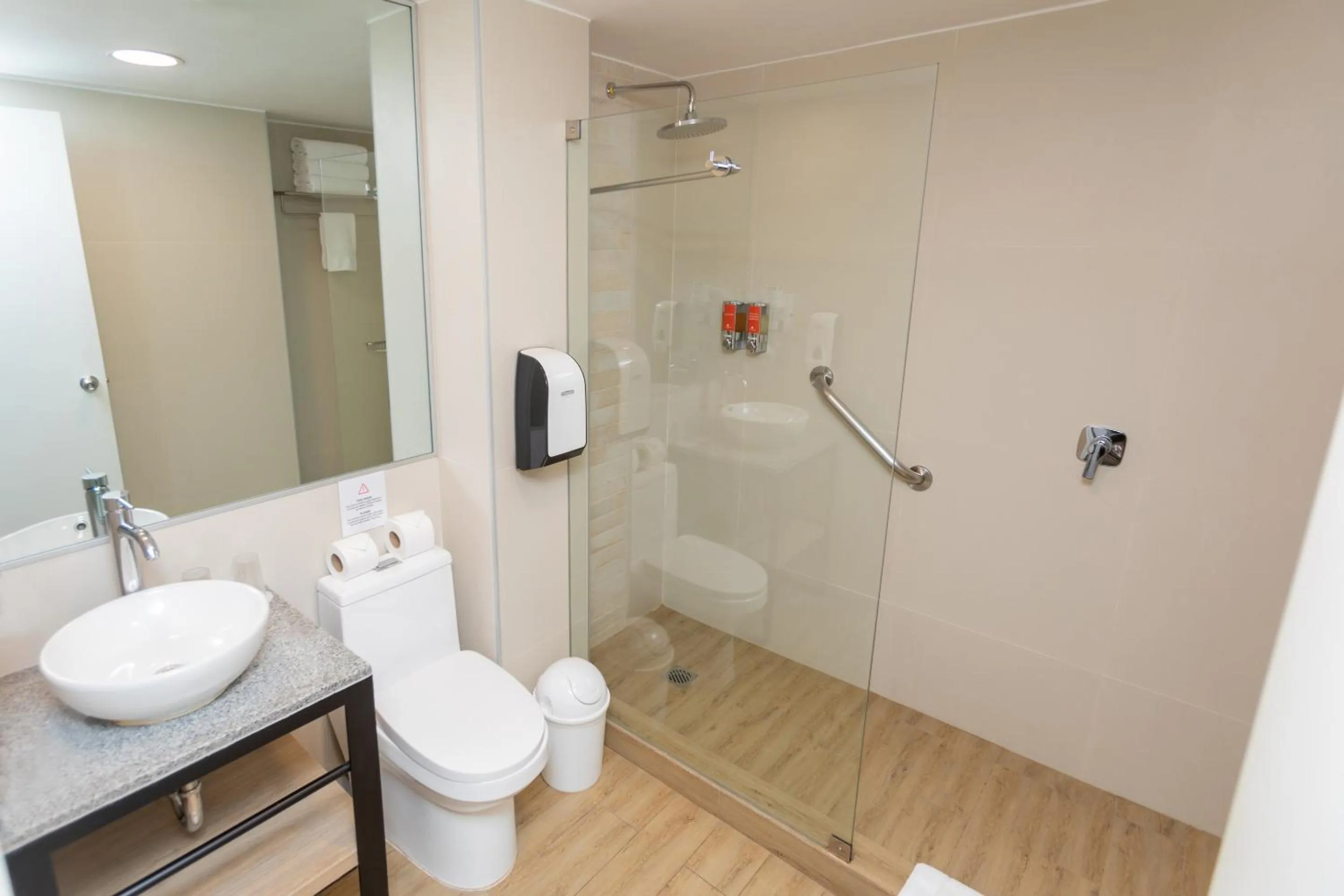 Shower in Casa Andina Standard Cusco Plaza