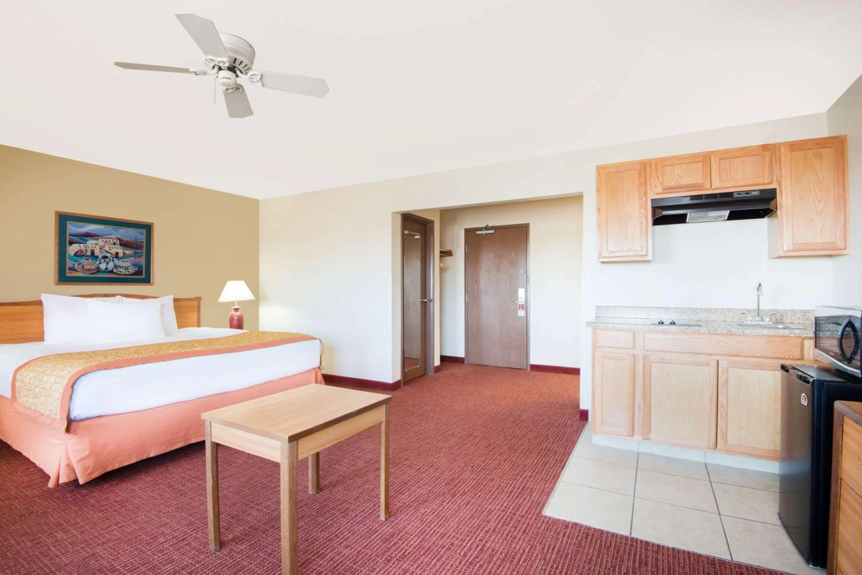 Photo of the whole room, Bed in Hawthorn Suites by Wyndham Albuquerque