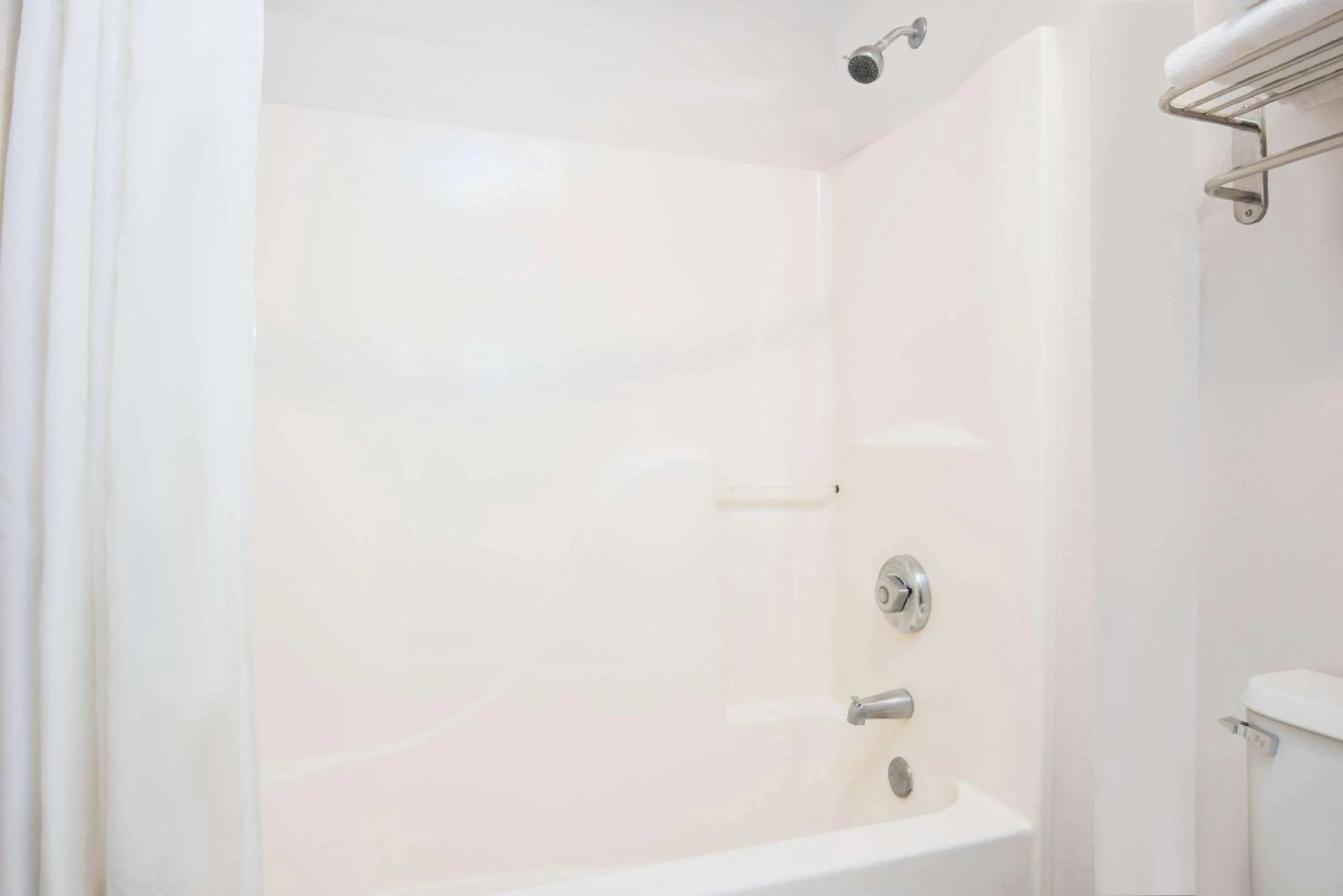 Bathroom in Hawthorn Suites by Wyndham Albuquerque