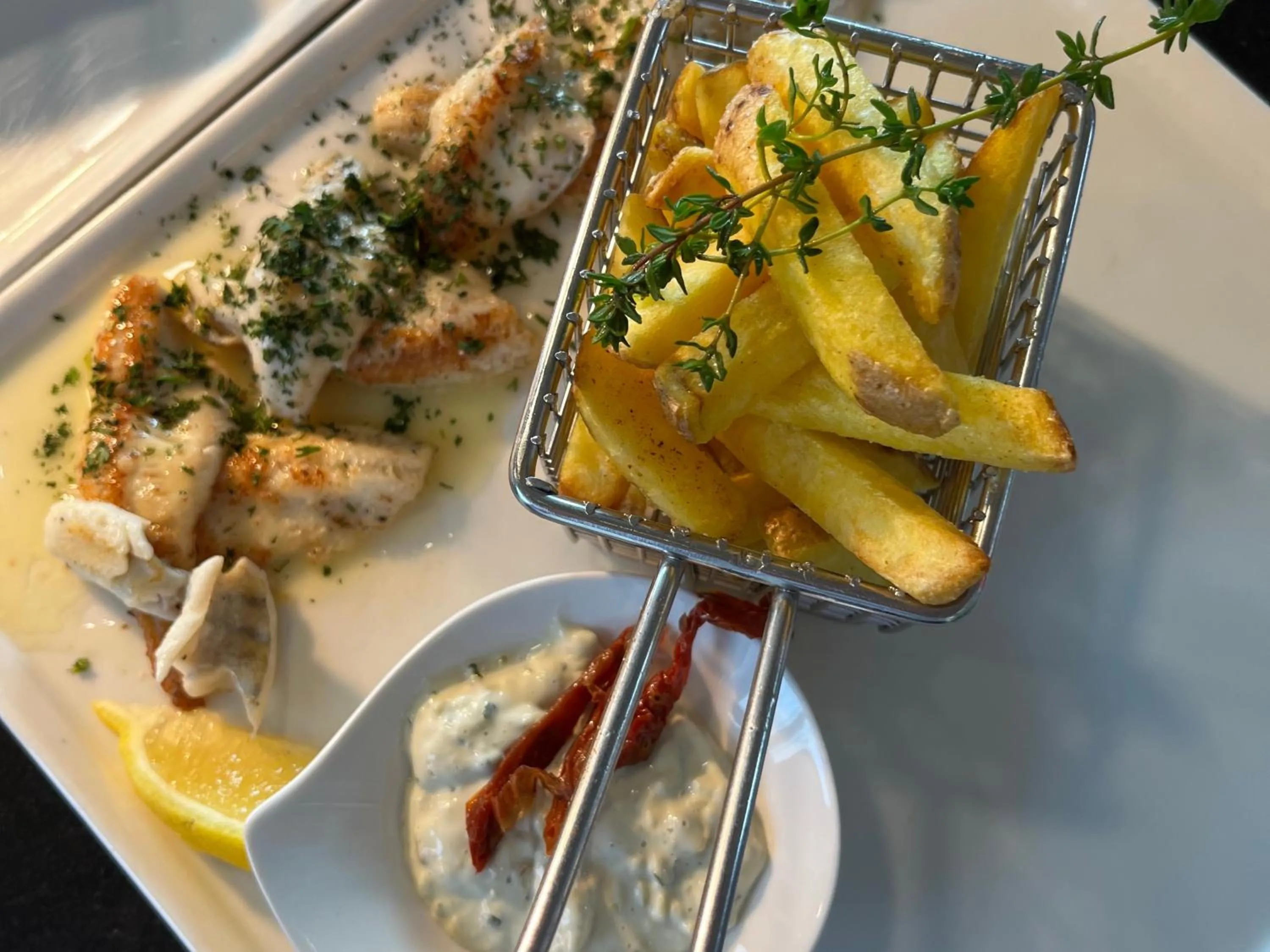 Restaurant/places to eat in Starling Hotel Lausanne