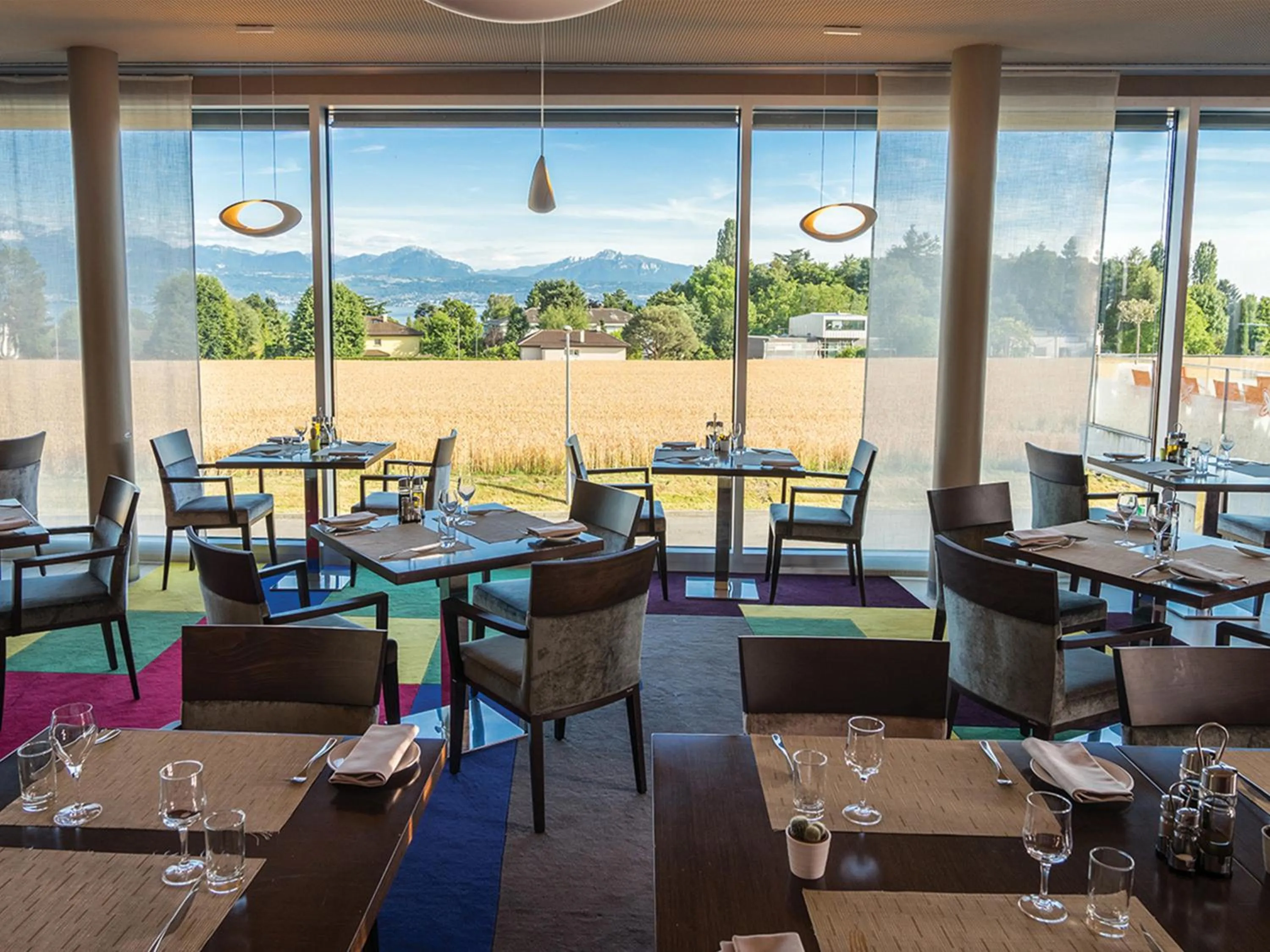 Restaurant/places to eat in Starling Hotel Lausanne