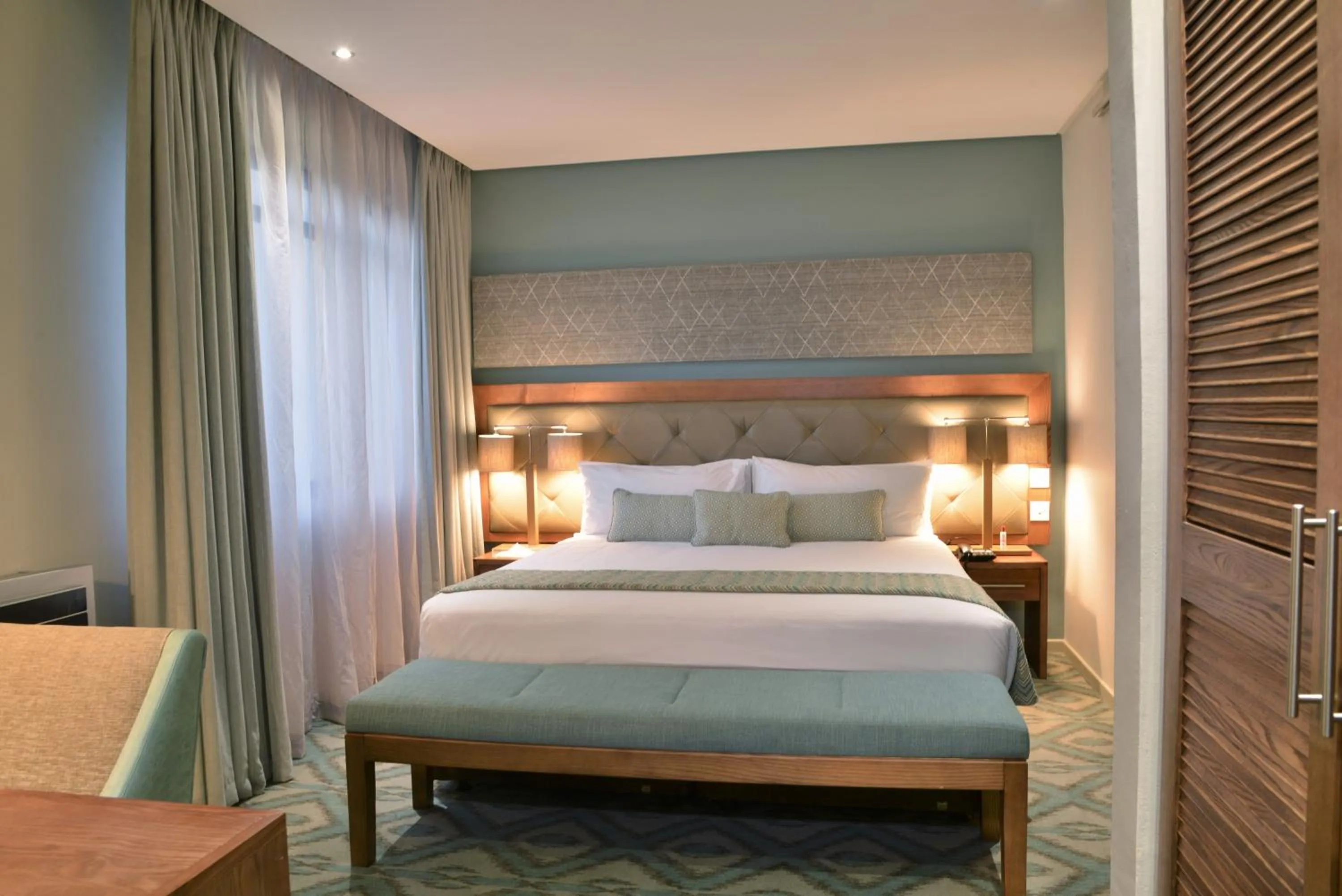 Bedroom, Bed in Cresta Maun Hotel