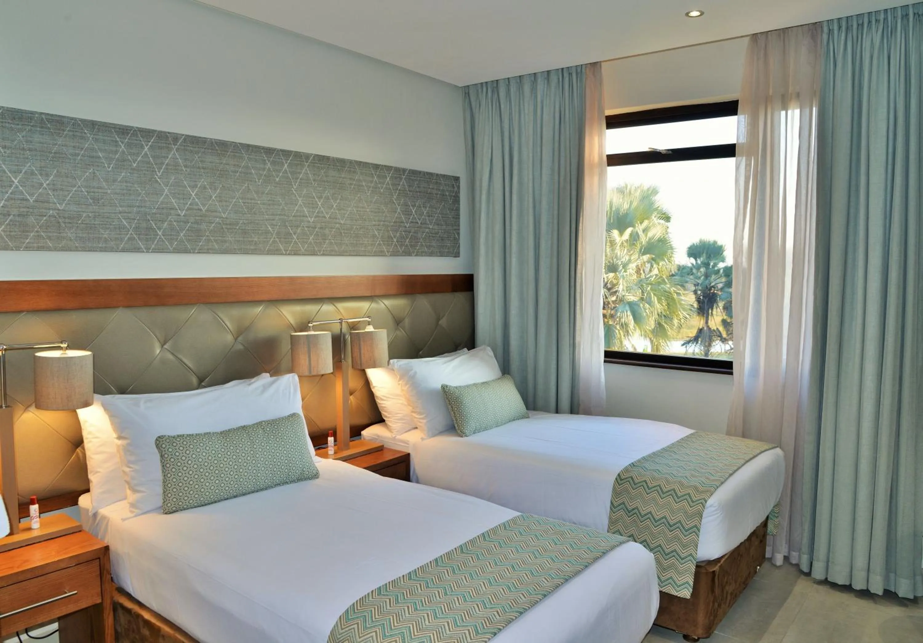 Bedroom, Bed in Cresta Maun Hotel