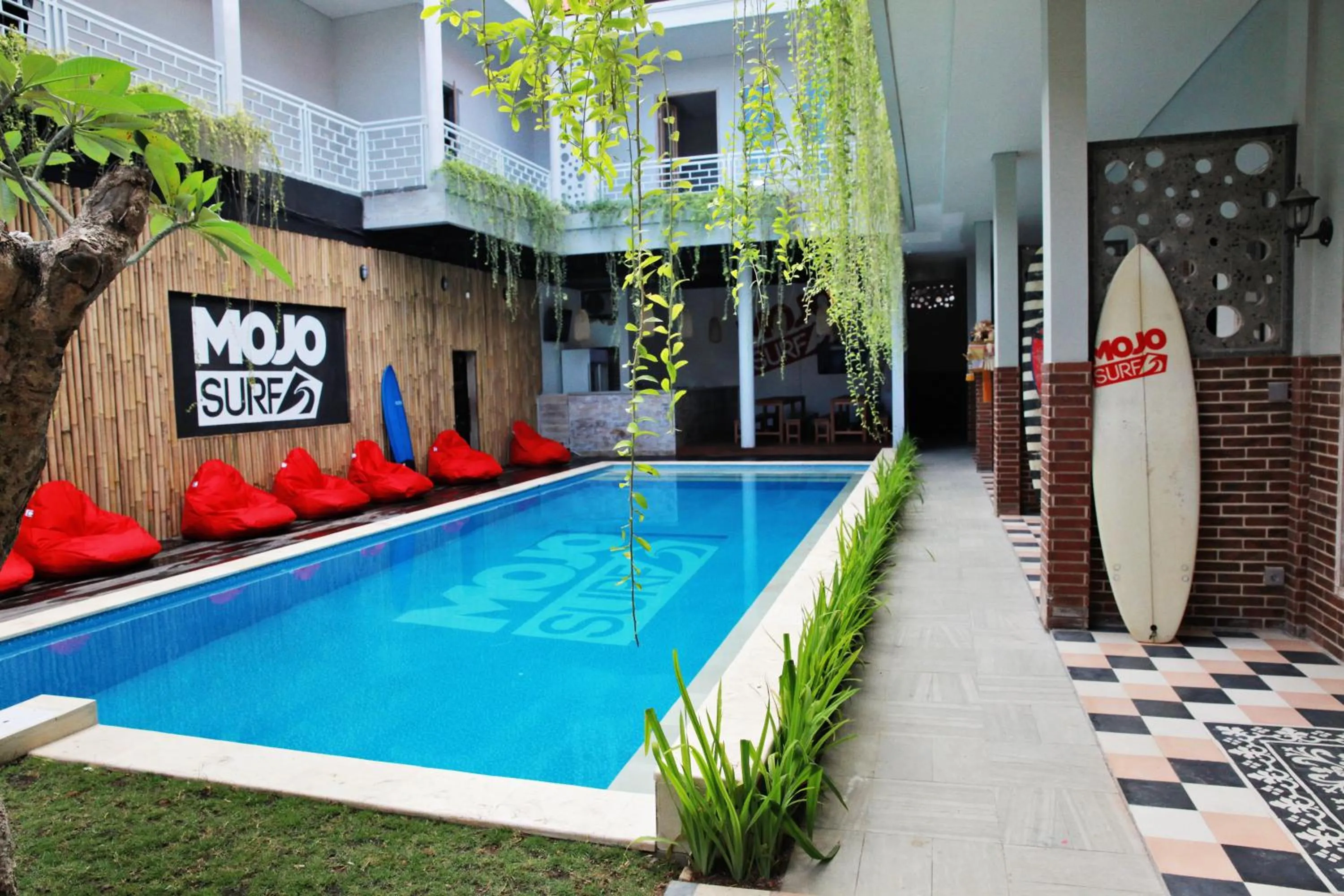 Mojosurf Camp Canggu