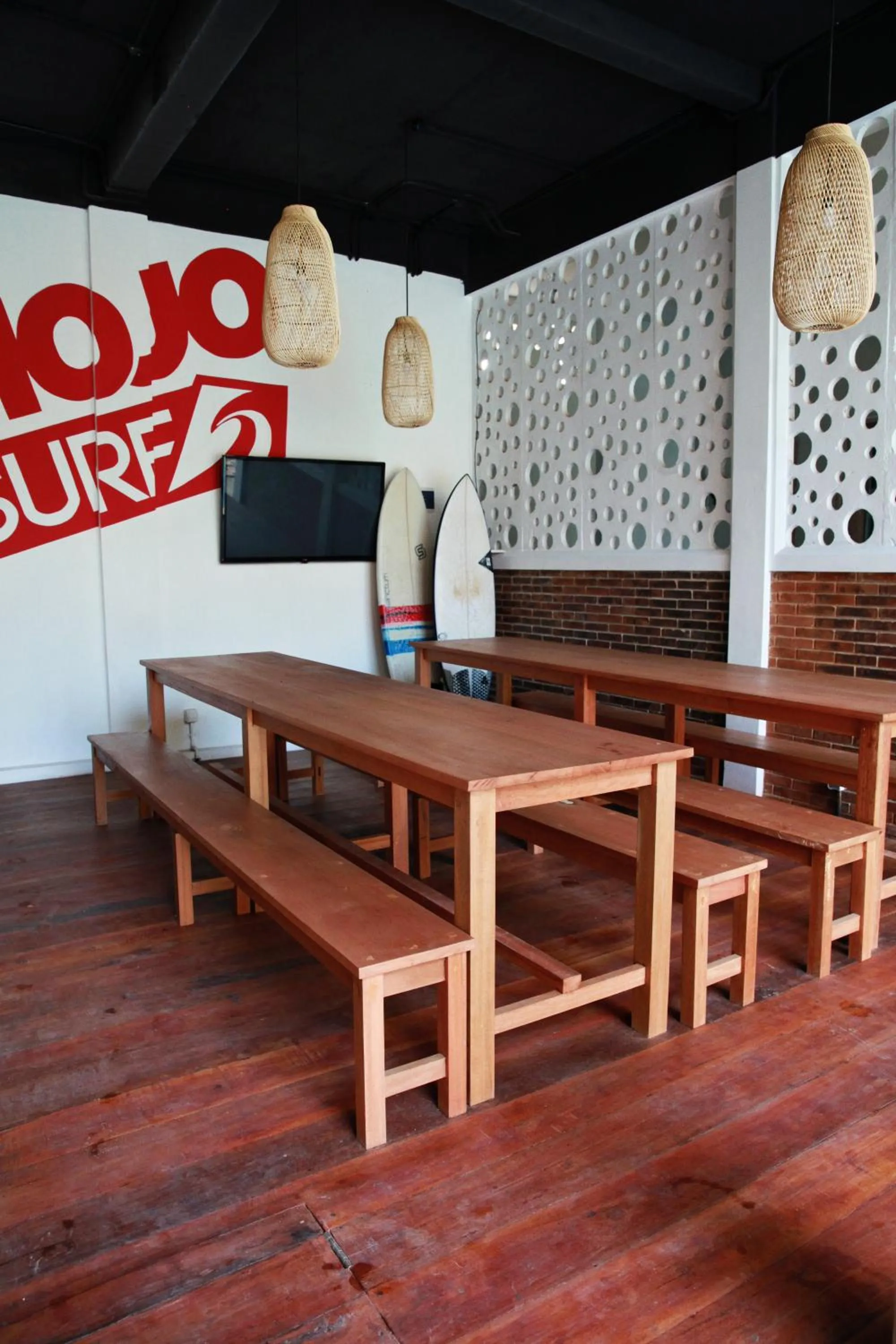 Restaurant/places to eat in Mojosurf Camp Canggu