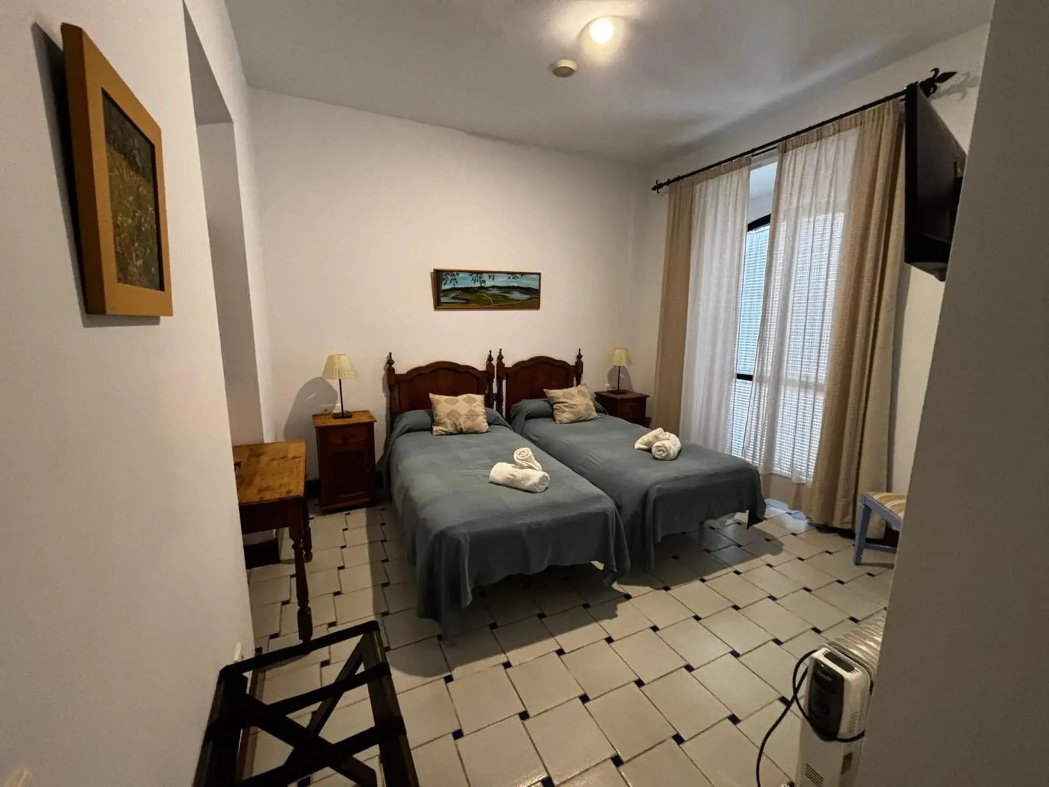 Twin Room - single occupancy in Hotel Entreolivos Twin Room - single occupancy in Hotel Entreolivos