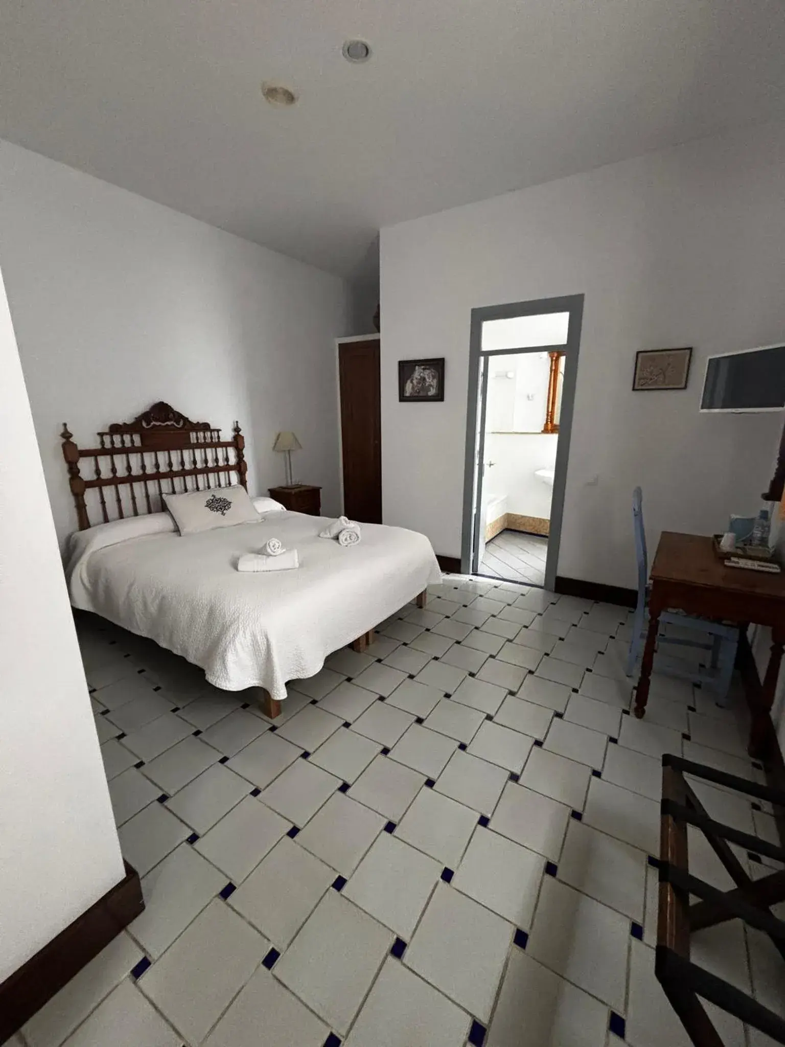 Double Room - single occupancy in Hotel Entreolivos Double Room - single occupancy in Hotel Entreolivos