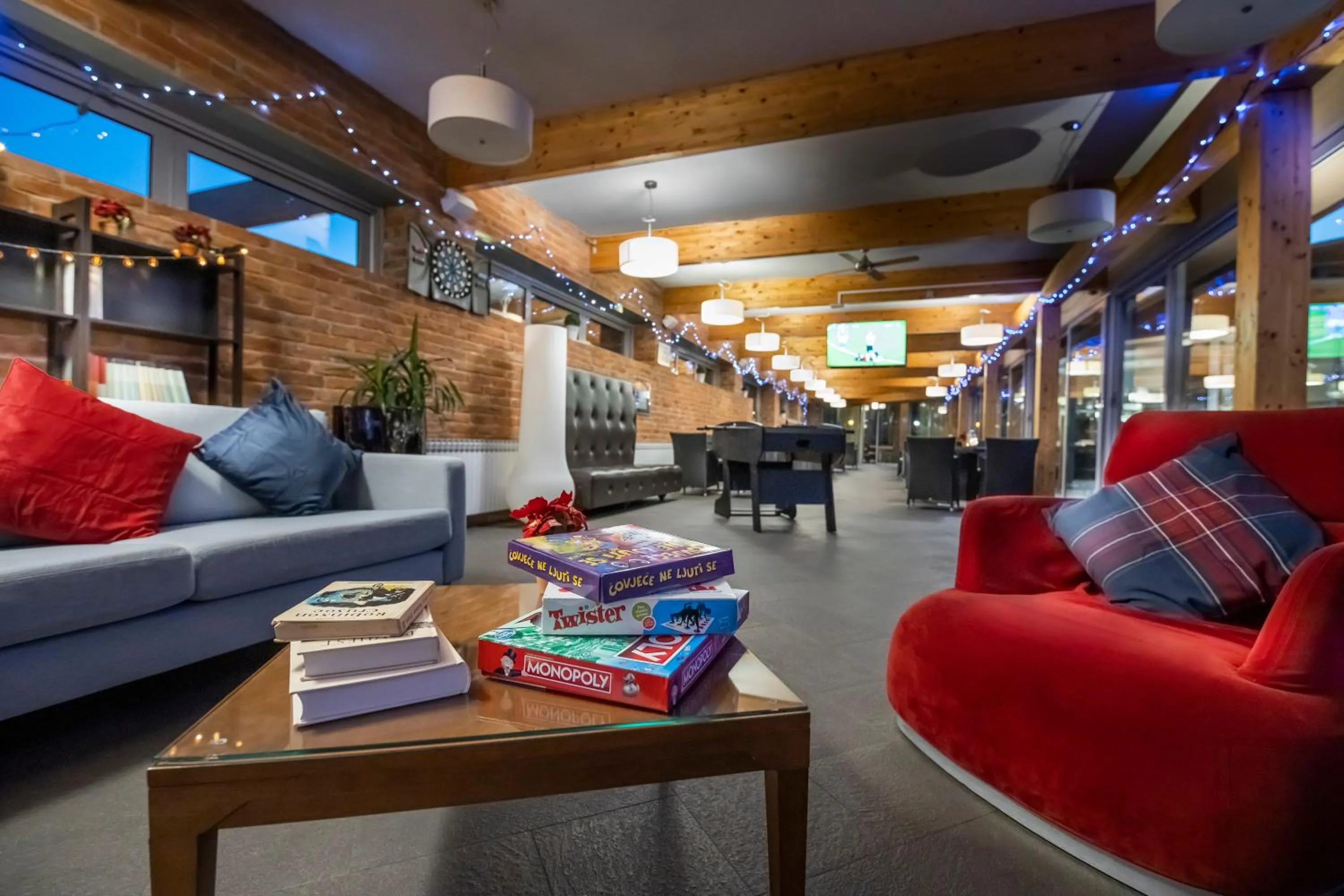 Restaurant/places to eat in Hotel Kaj