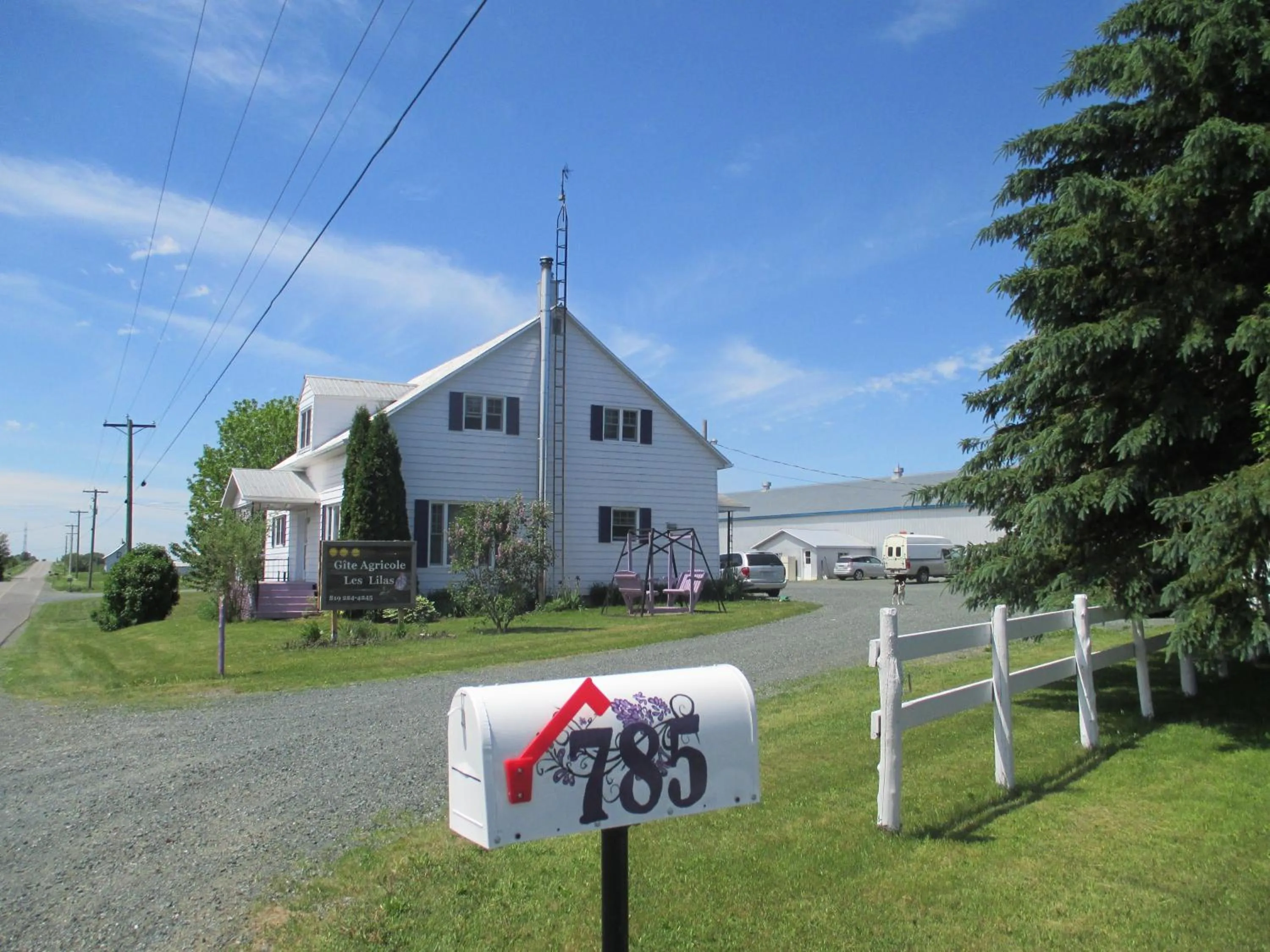 Facade/entrance in Gite Agricole Les Lilas
