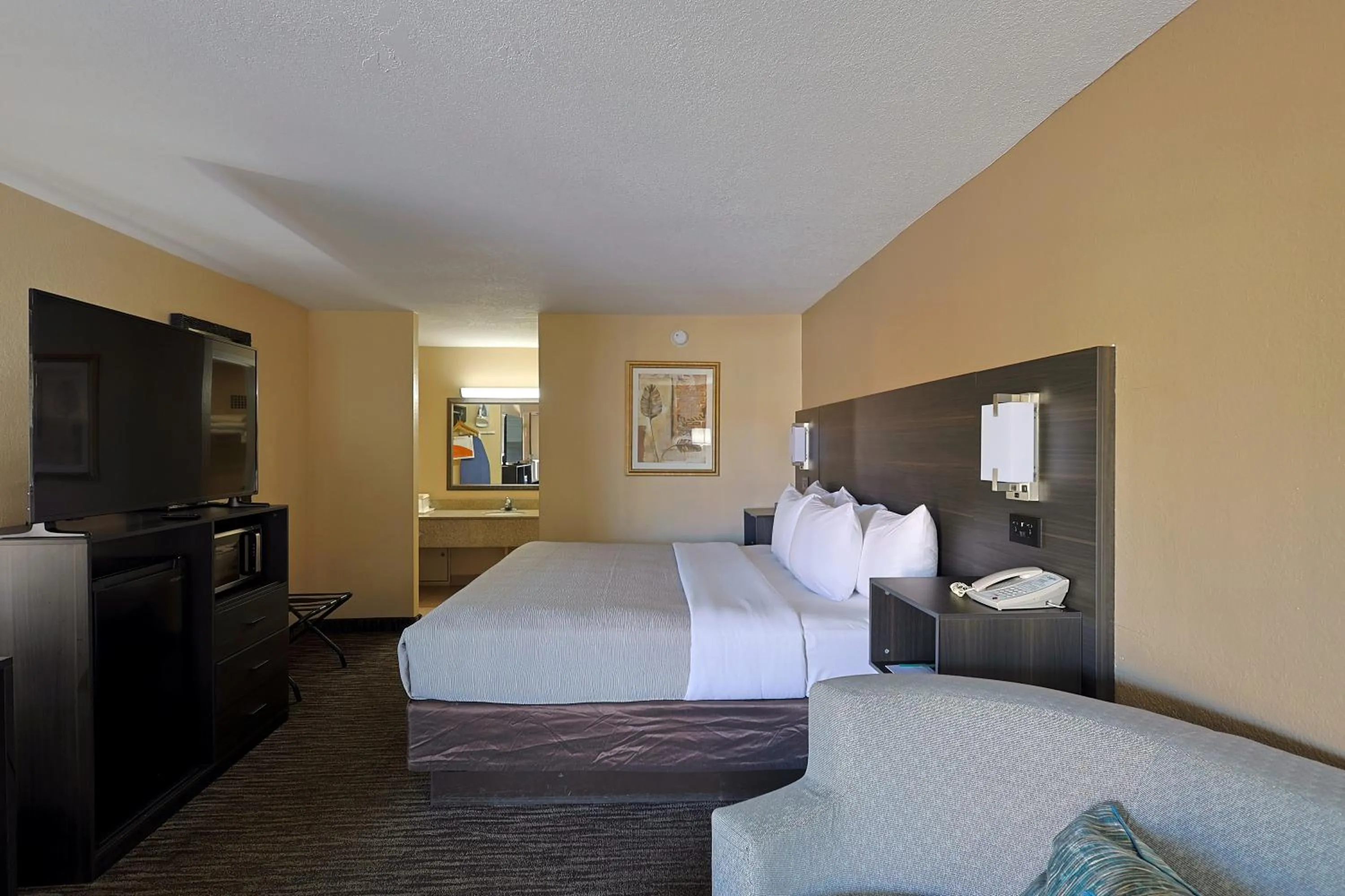 Bed in Quality Inn Kennedy Space Center