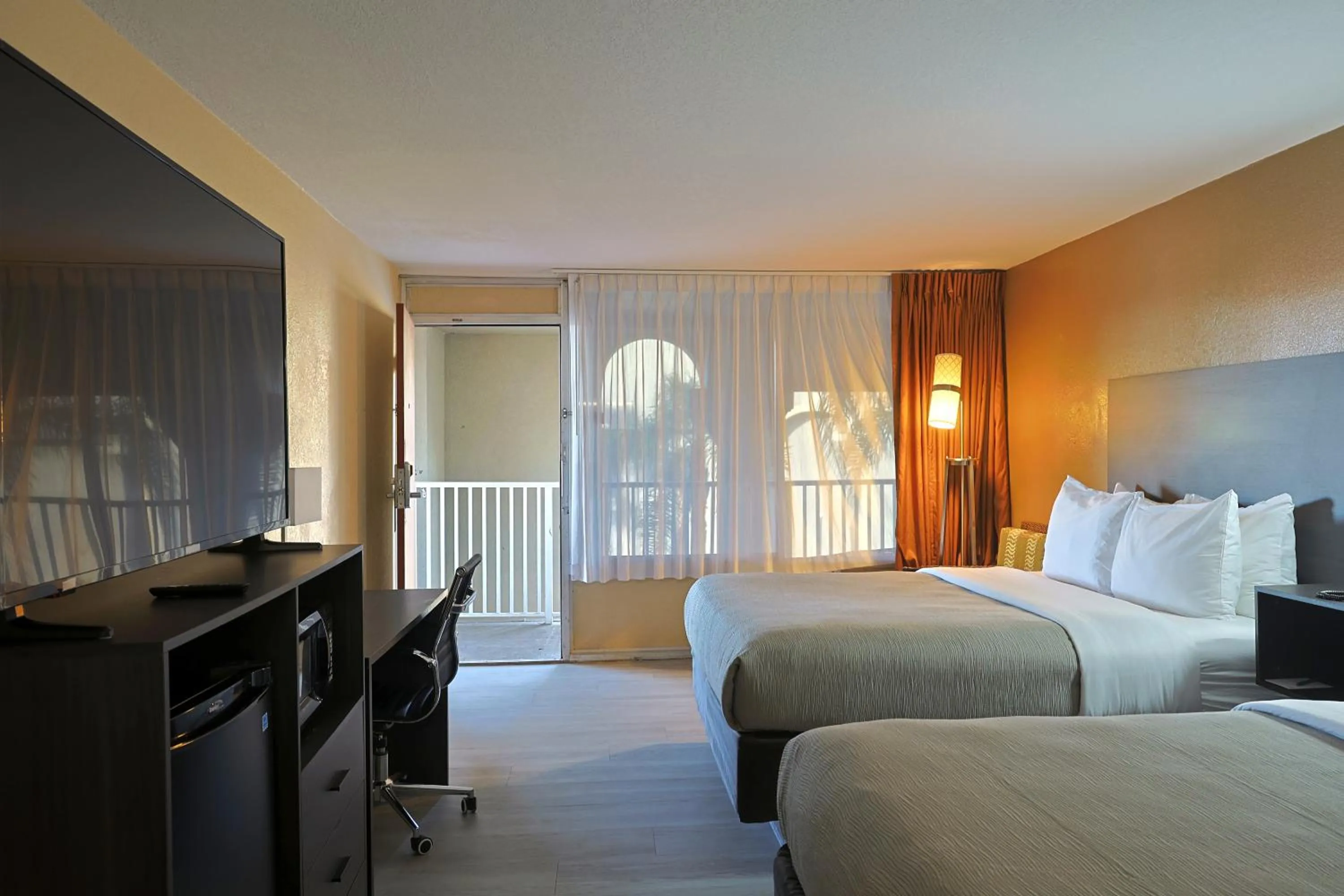 Bed in Quality Inn Kennedy Space Center