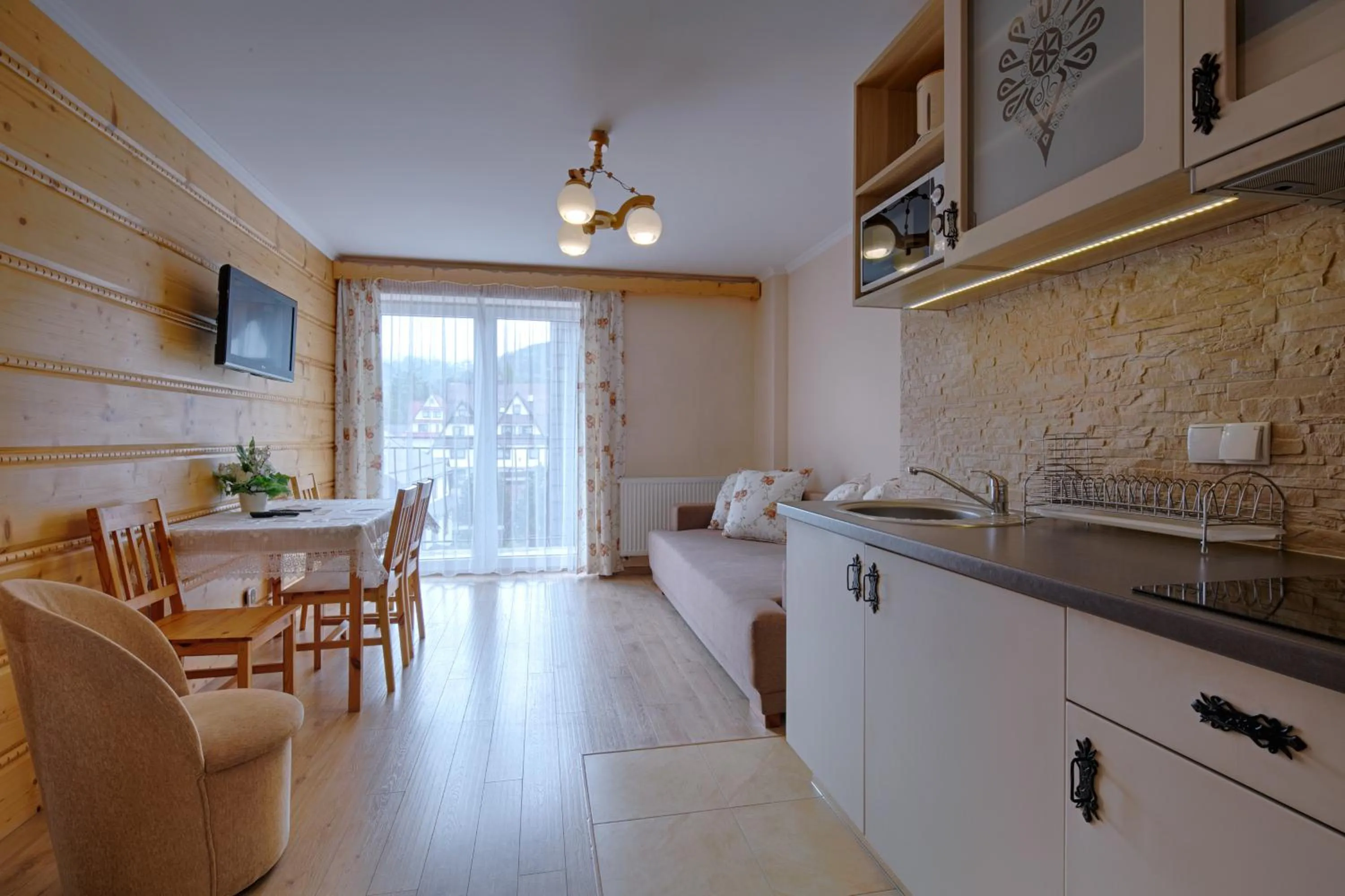 Kitchen or kitchenette in Pensjonat Dawidek