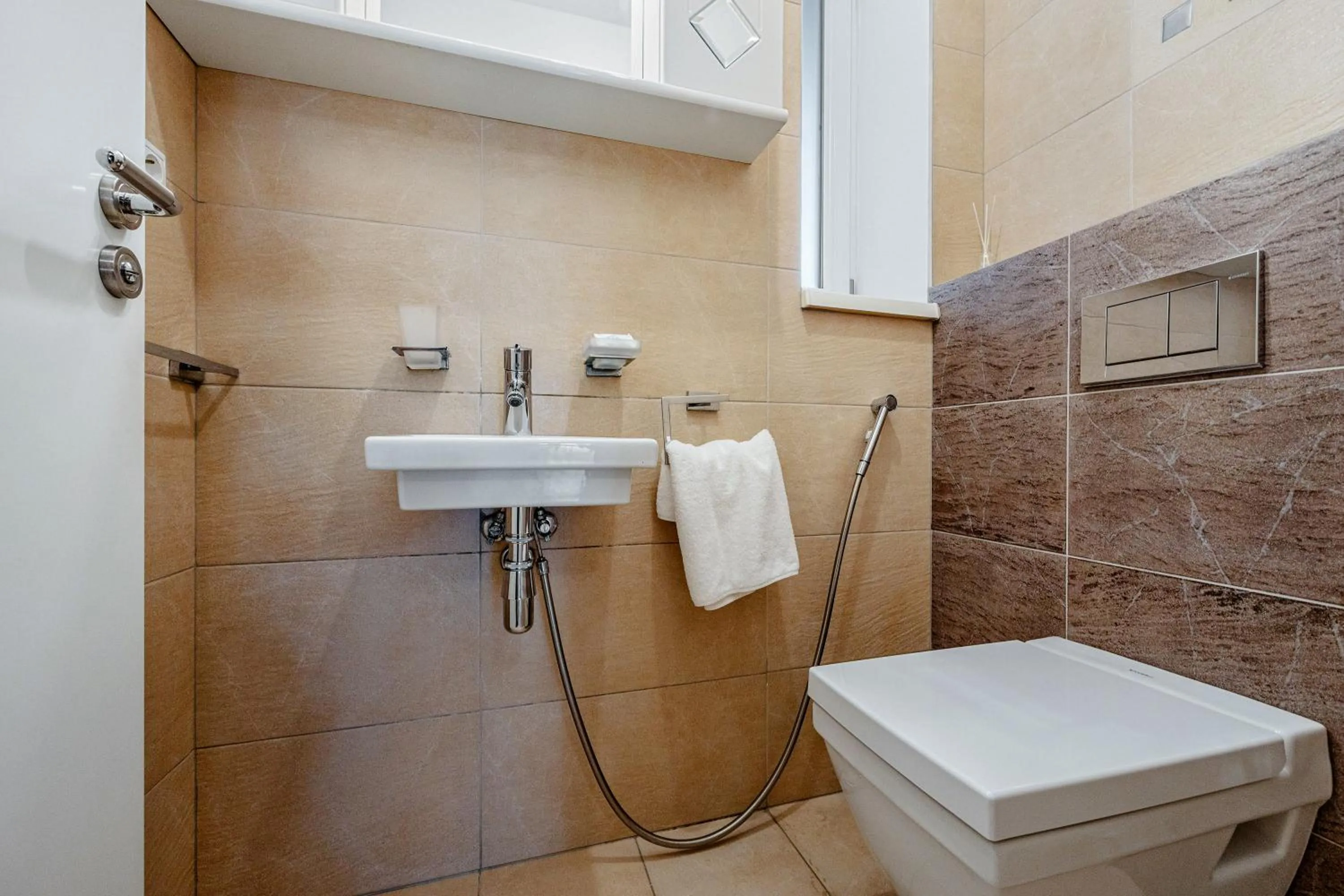 Toilet in Hotel ANTARES