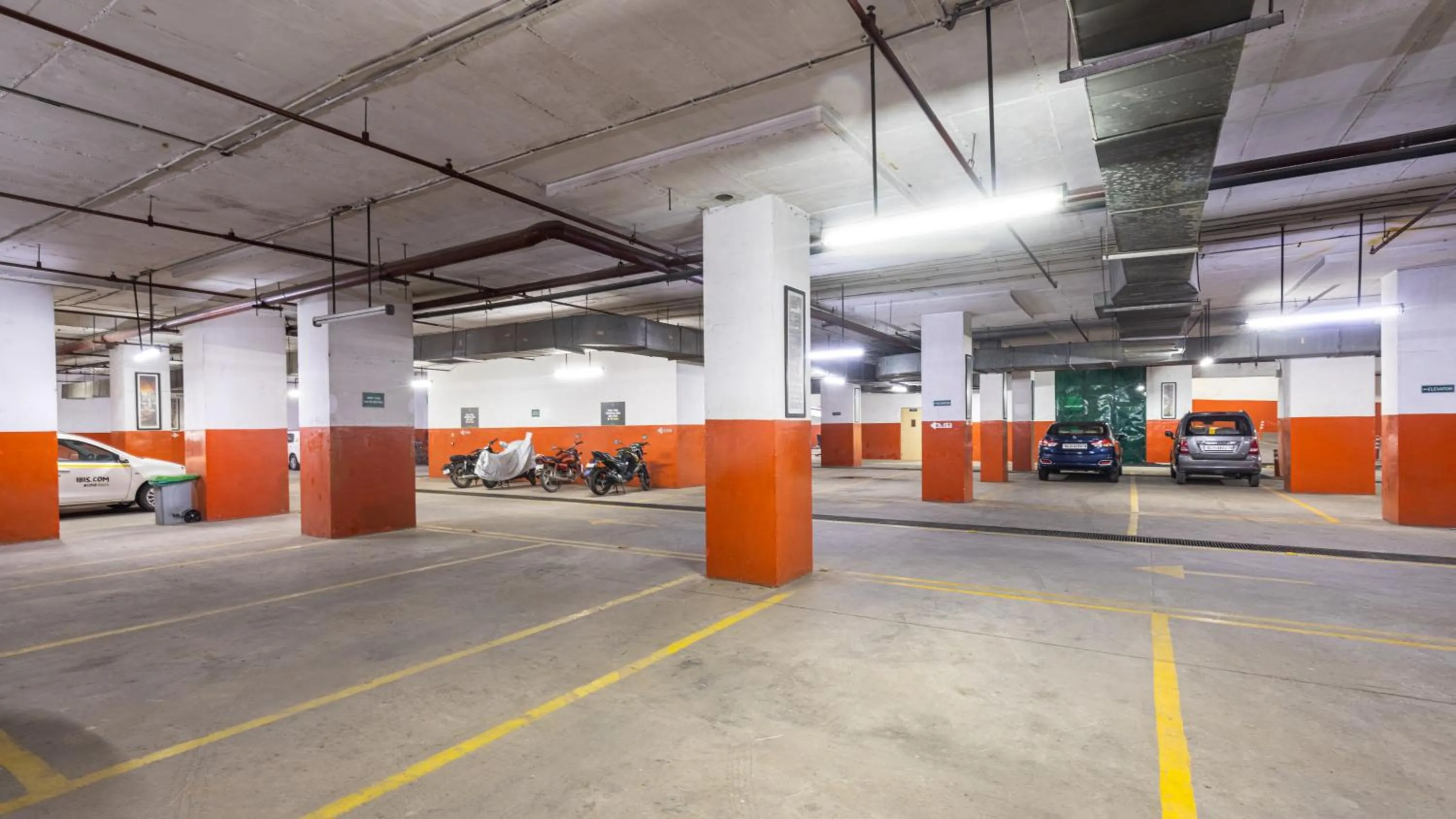 Parking in ibis Gurgaon Golf Course Road - An Accor Brand