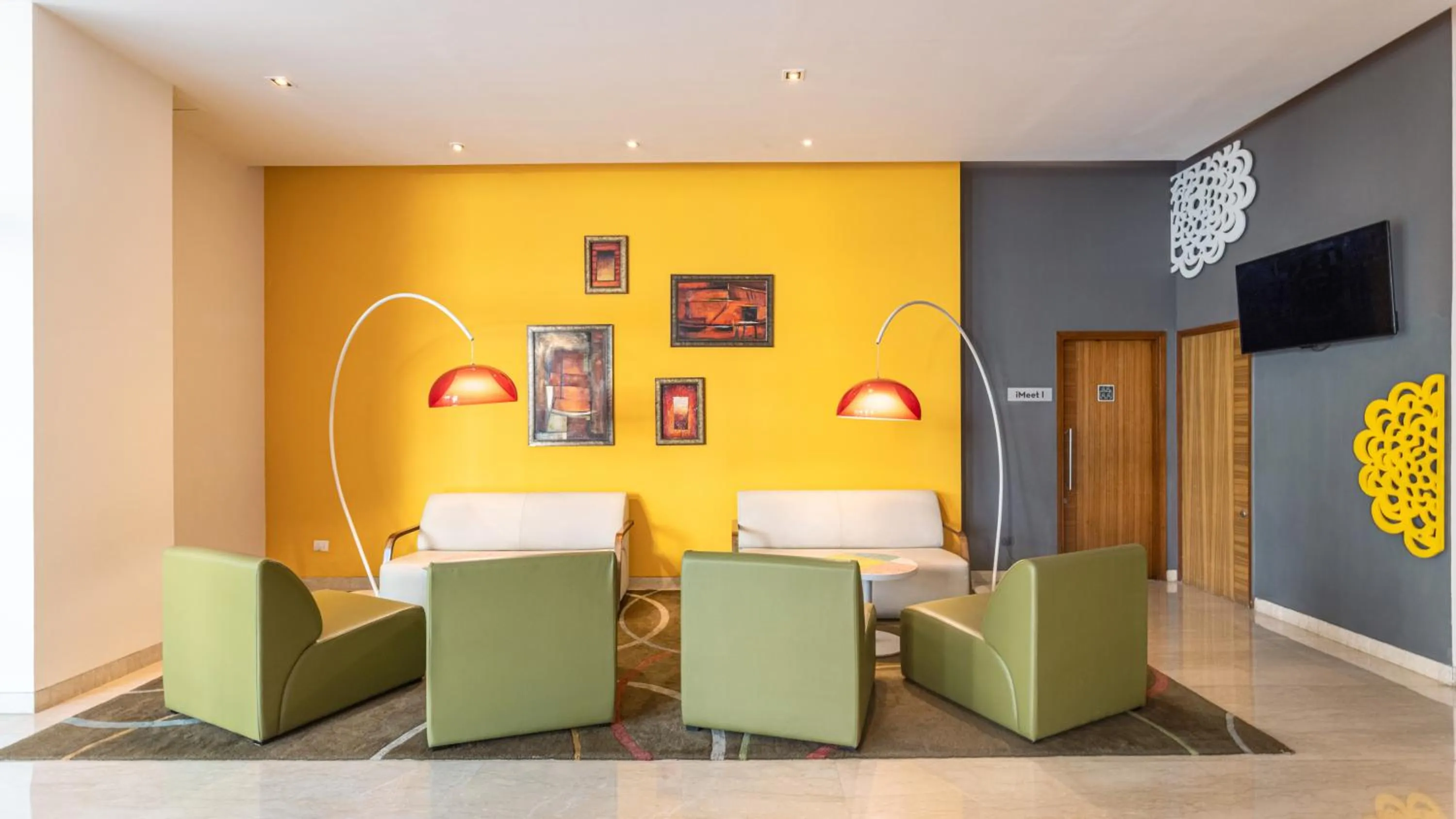 Living room in ibis Gurgaon Golf Course Road - An Accor Brand