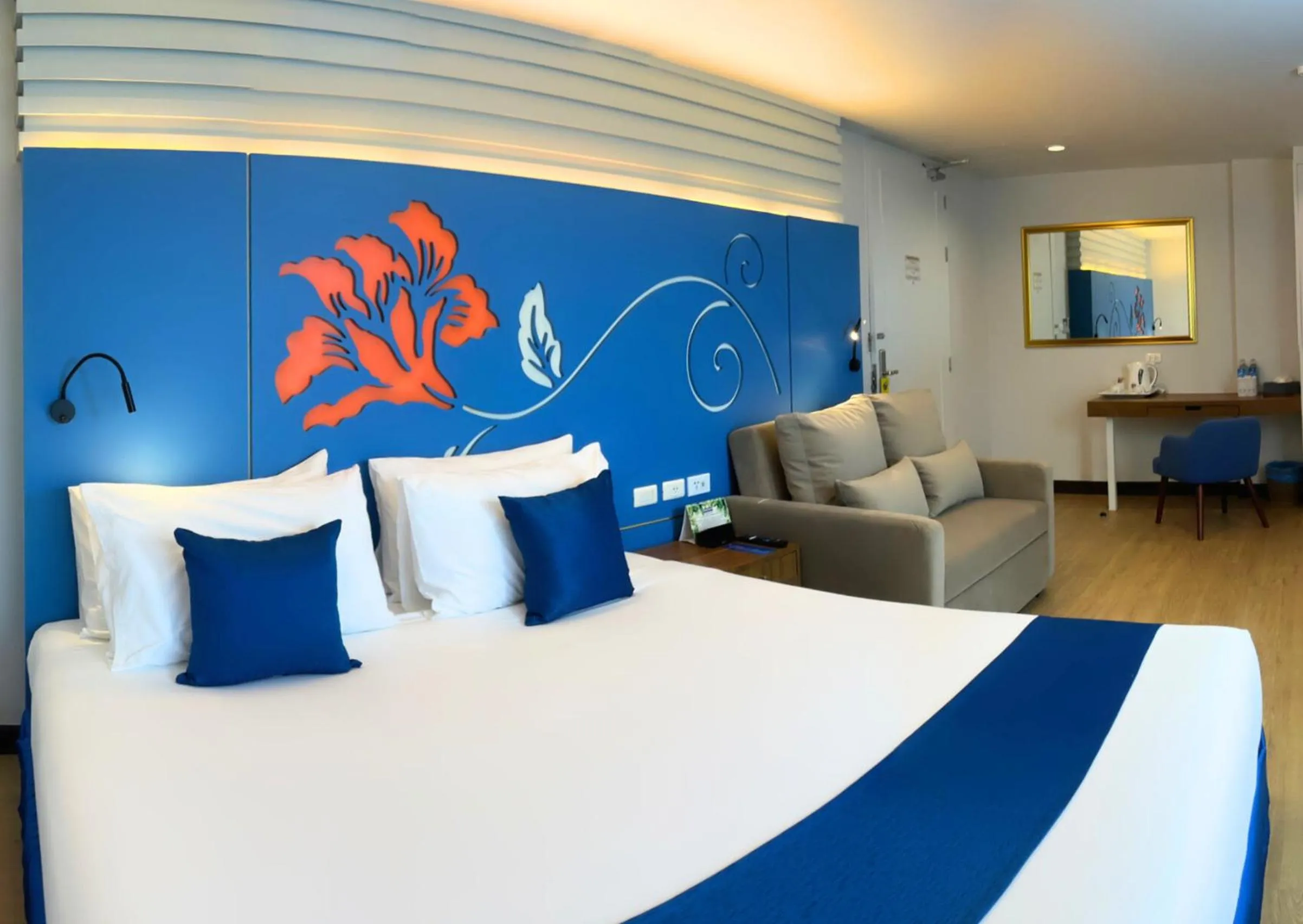 Bed in Days Inn by Wyndham Patong Beach
