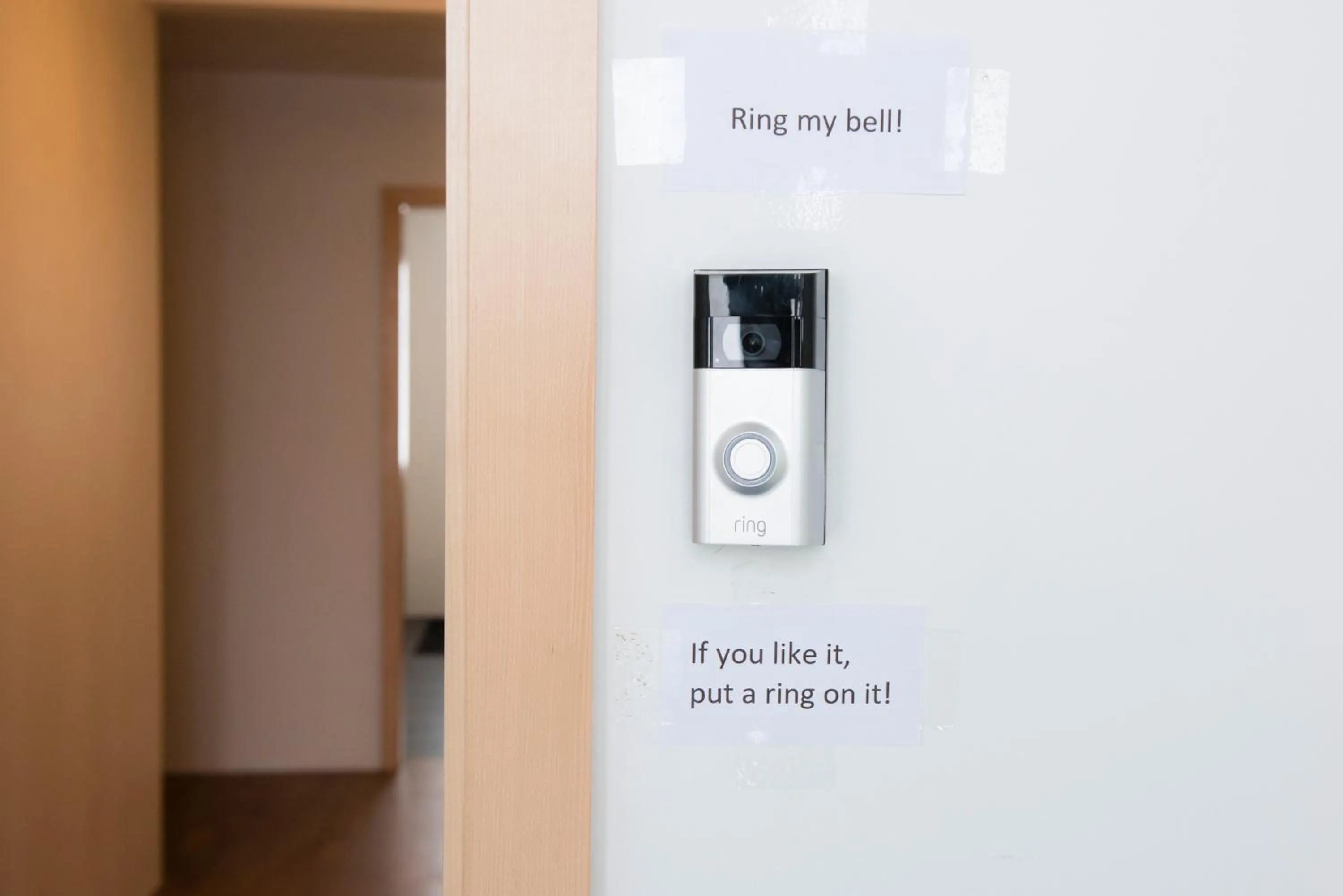 Facade/entrance in Media Luna Guesthouse